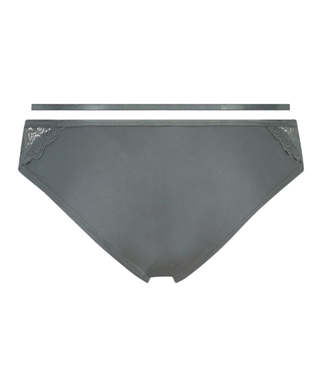 Brasile&ntilde;a Naomi, Azul