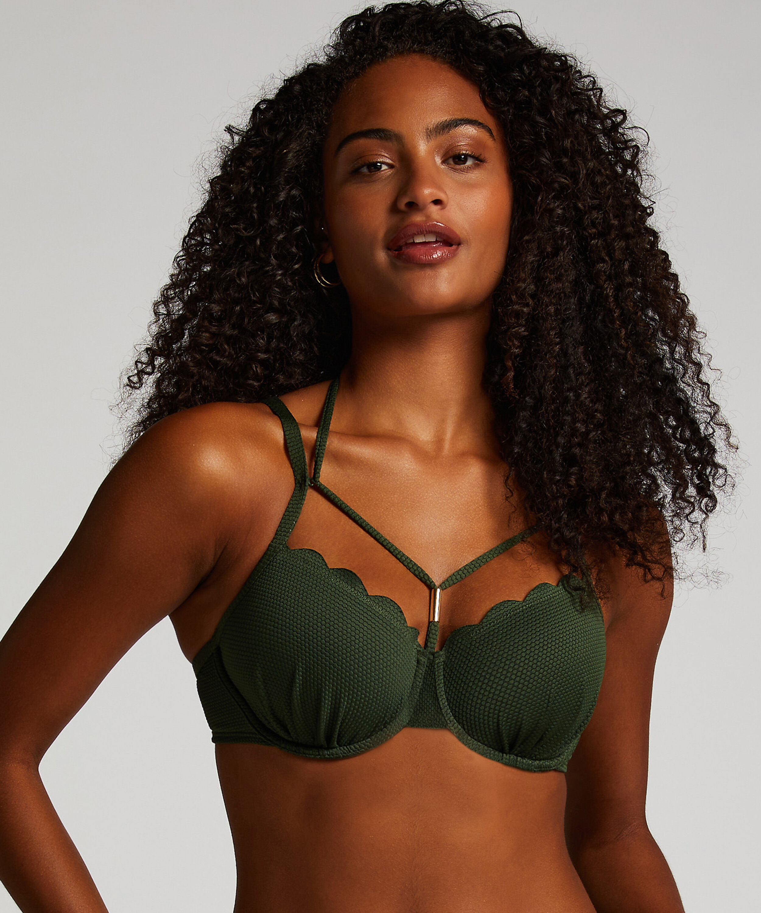 Top de bikini preformado de aros Scallop, Verde