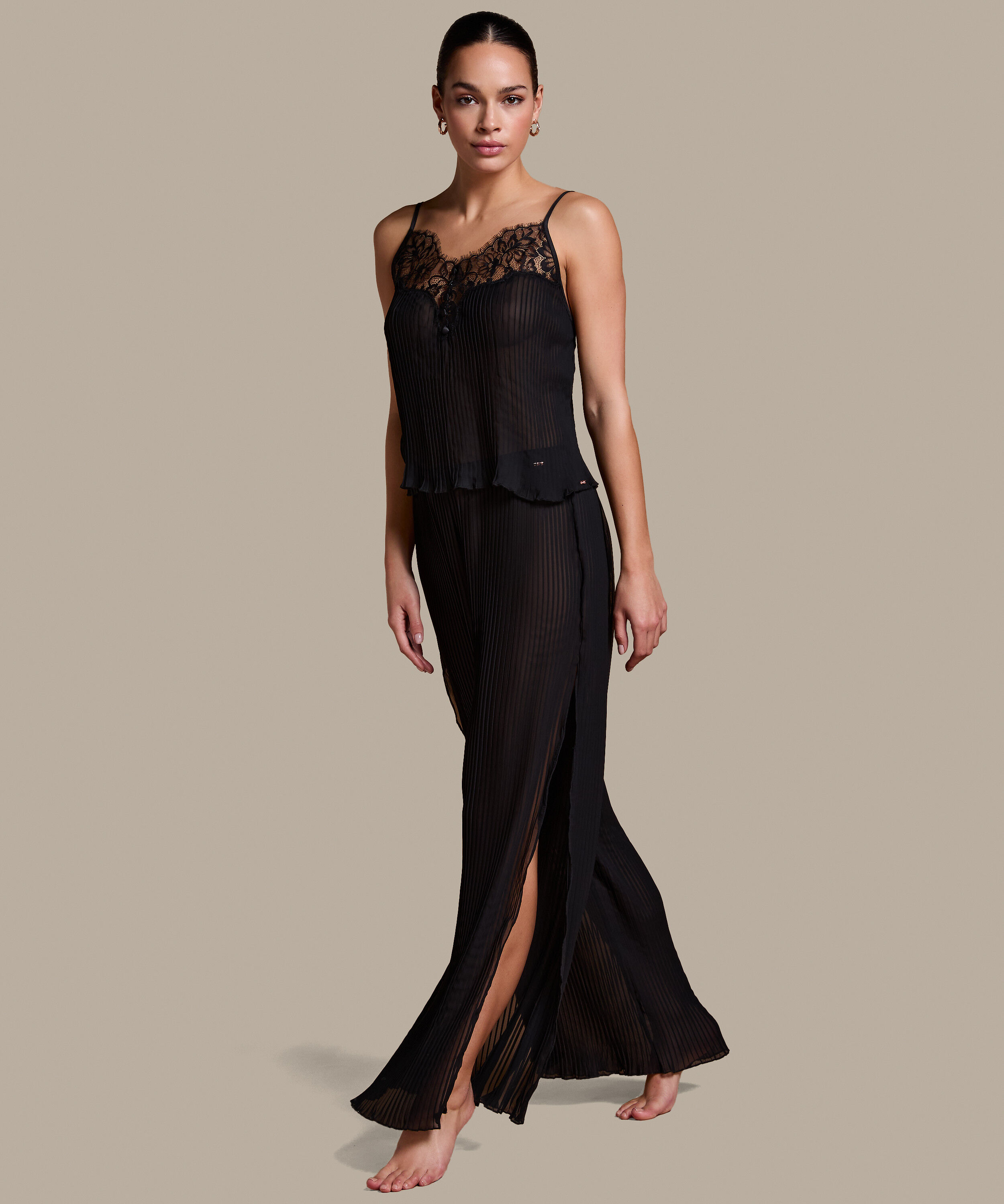Pantalón plisado, Negro