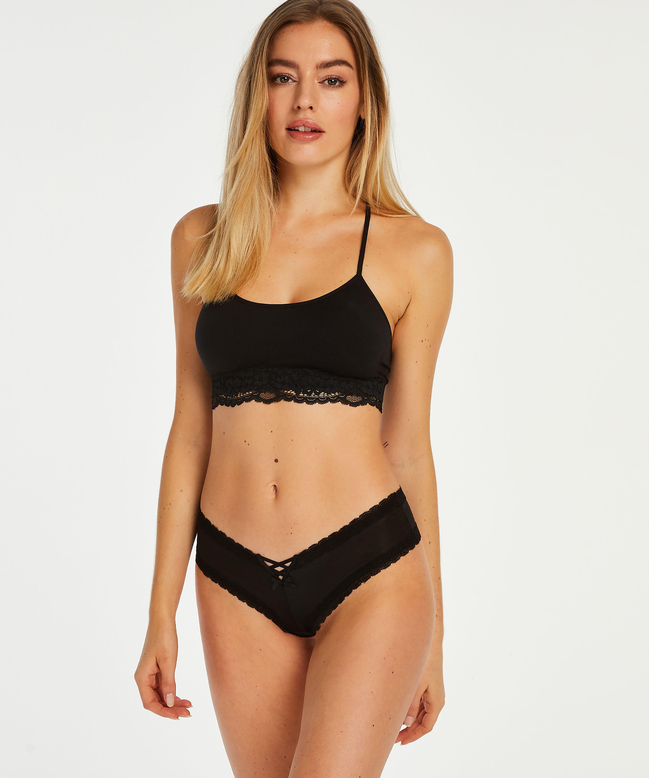 Brasile&ntilde;a Vixen, Negro