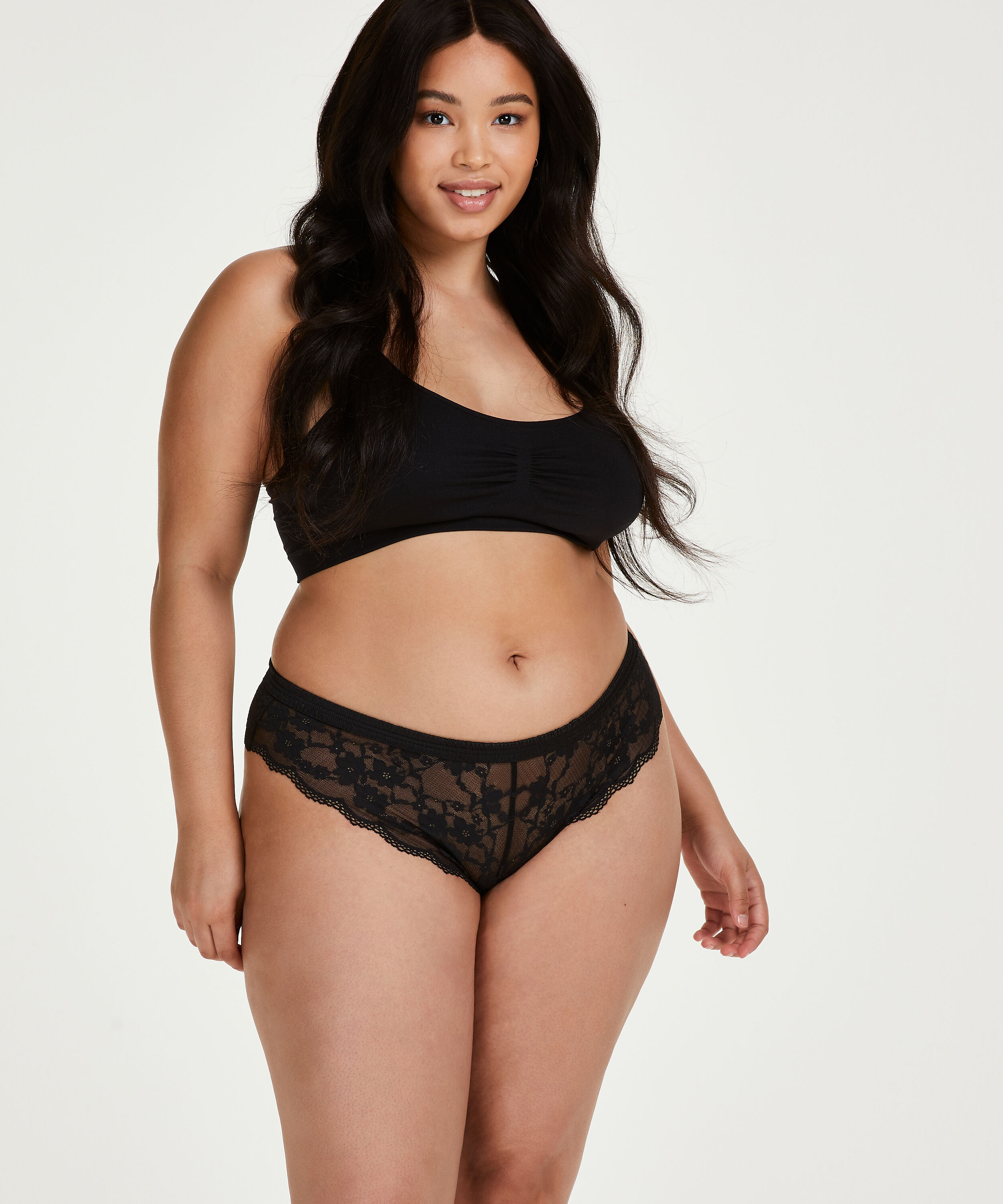 Braguita brasile&ntilde;a de pierna alta Iva Curvy, Negro