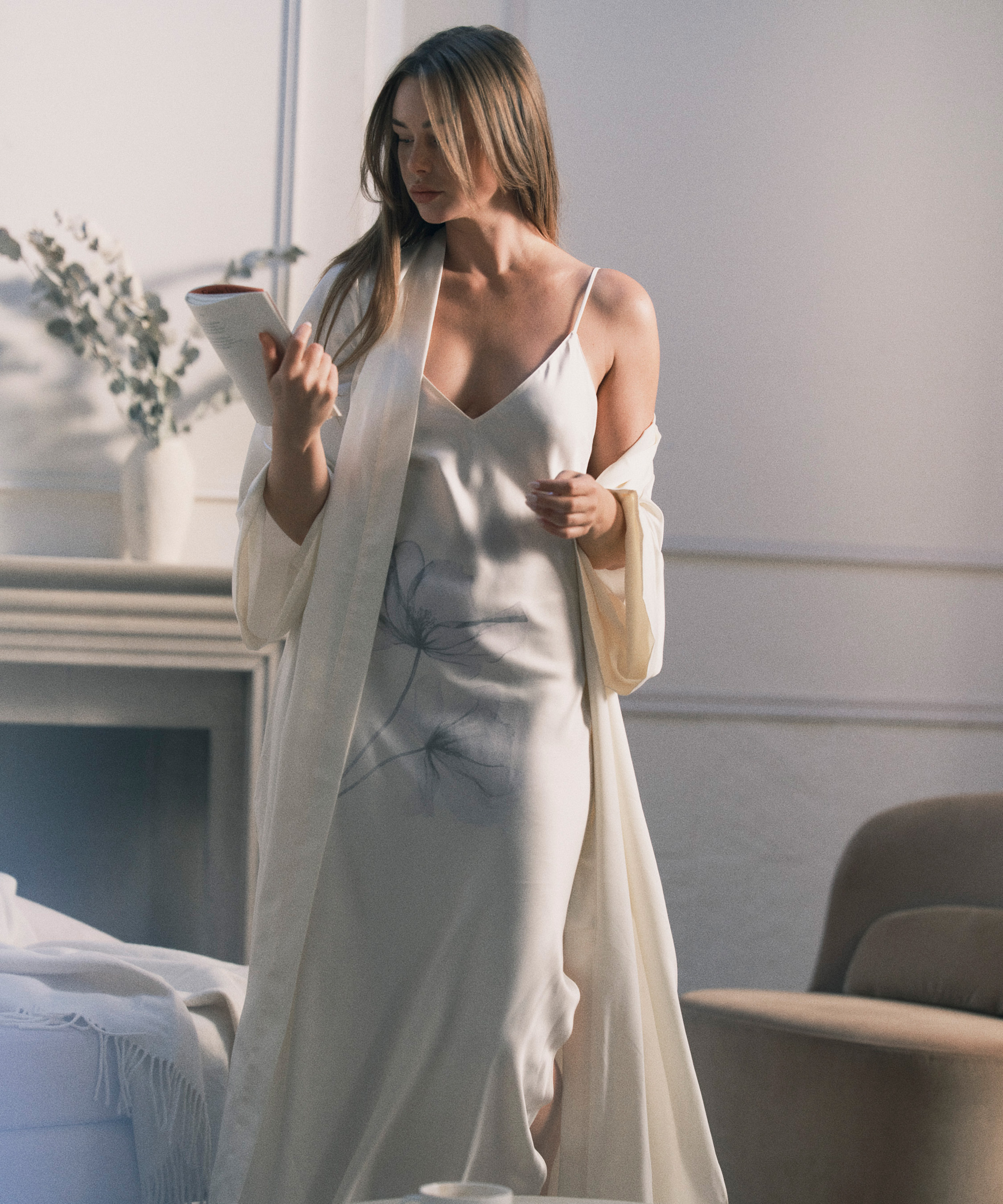 Kimono largo satinado floral, Blanco, main