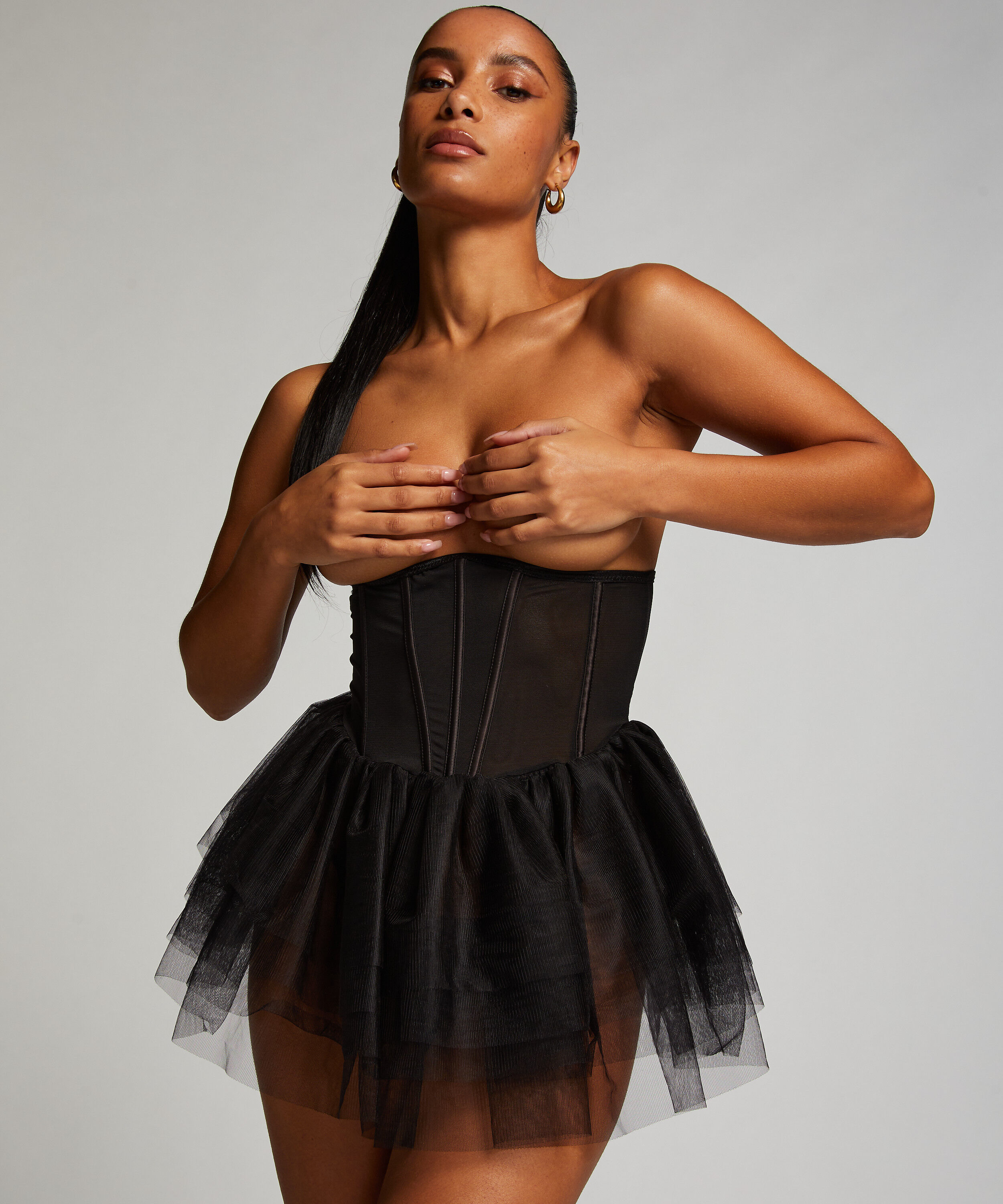 Private Cors&eacute; de tut&uacute;, Negro