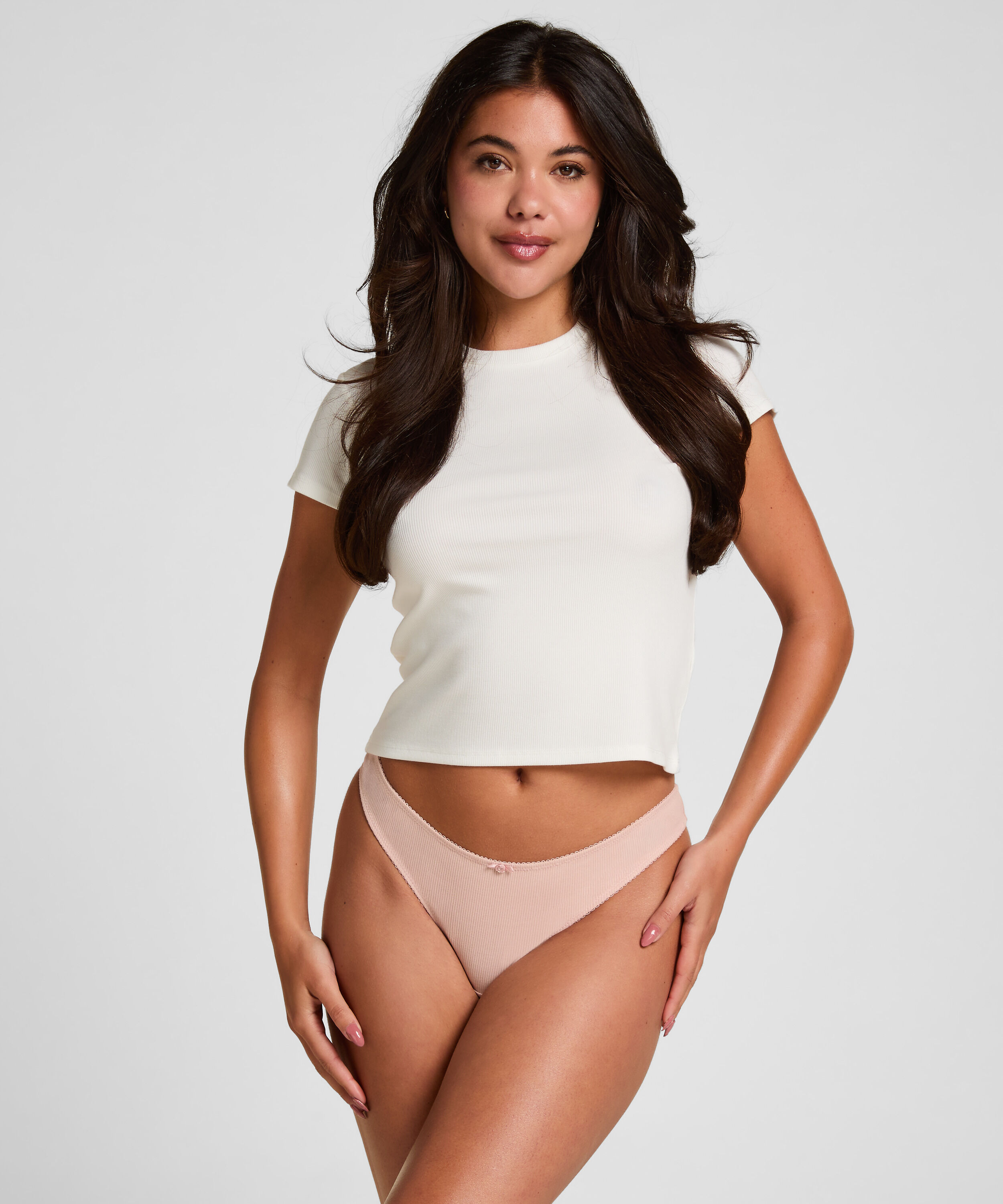 Tanga Renee, Rosa