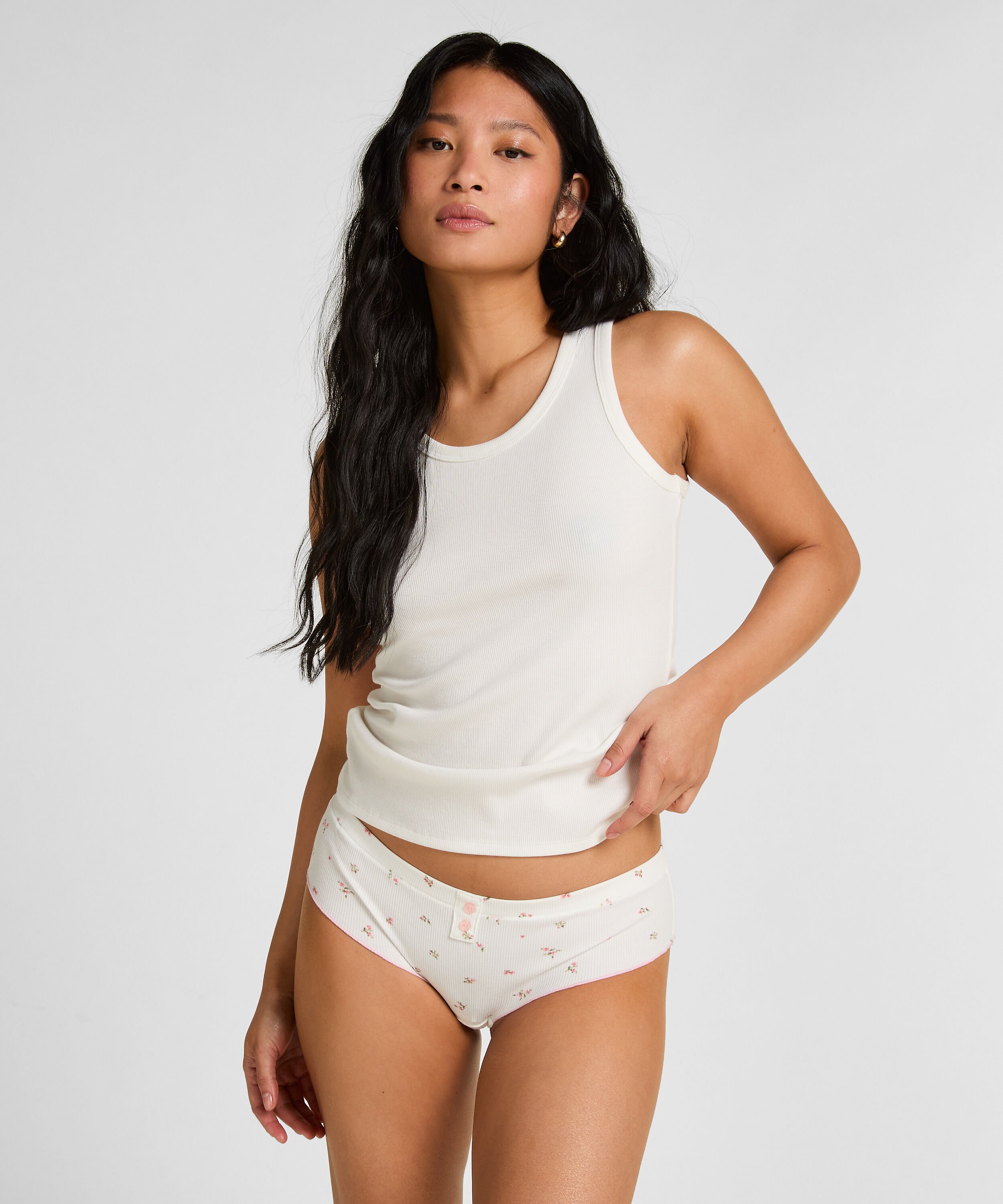 Brasileña Renee, Rosa