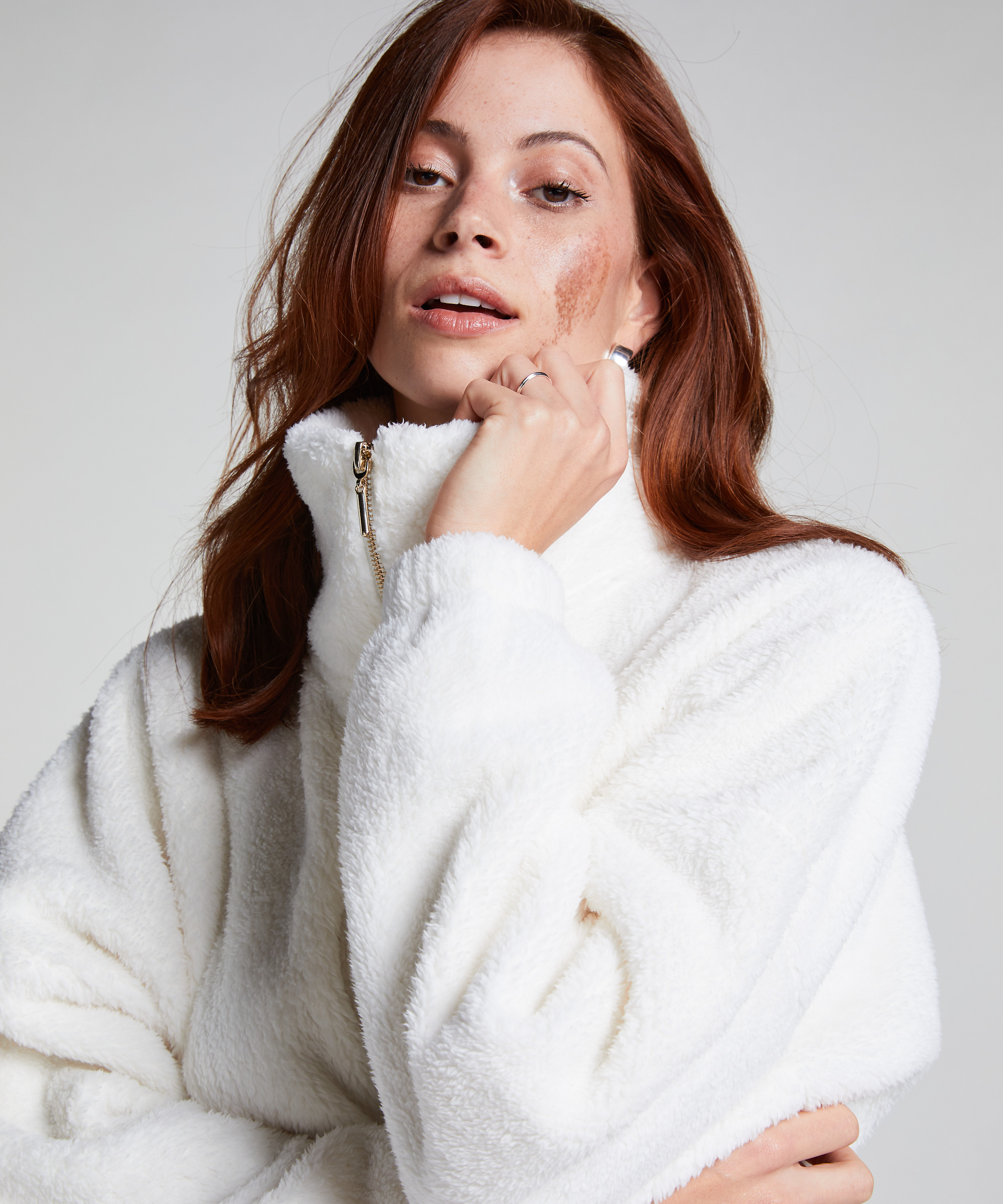 Mono polar, Blanco, main