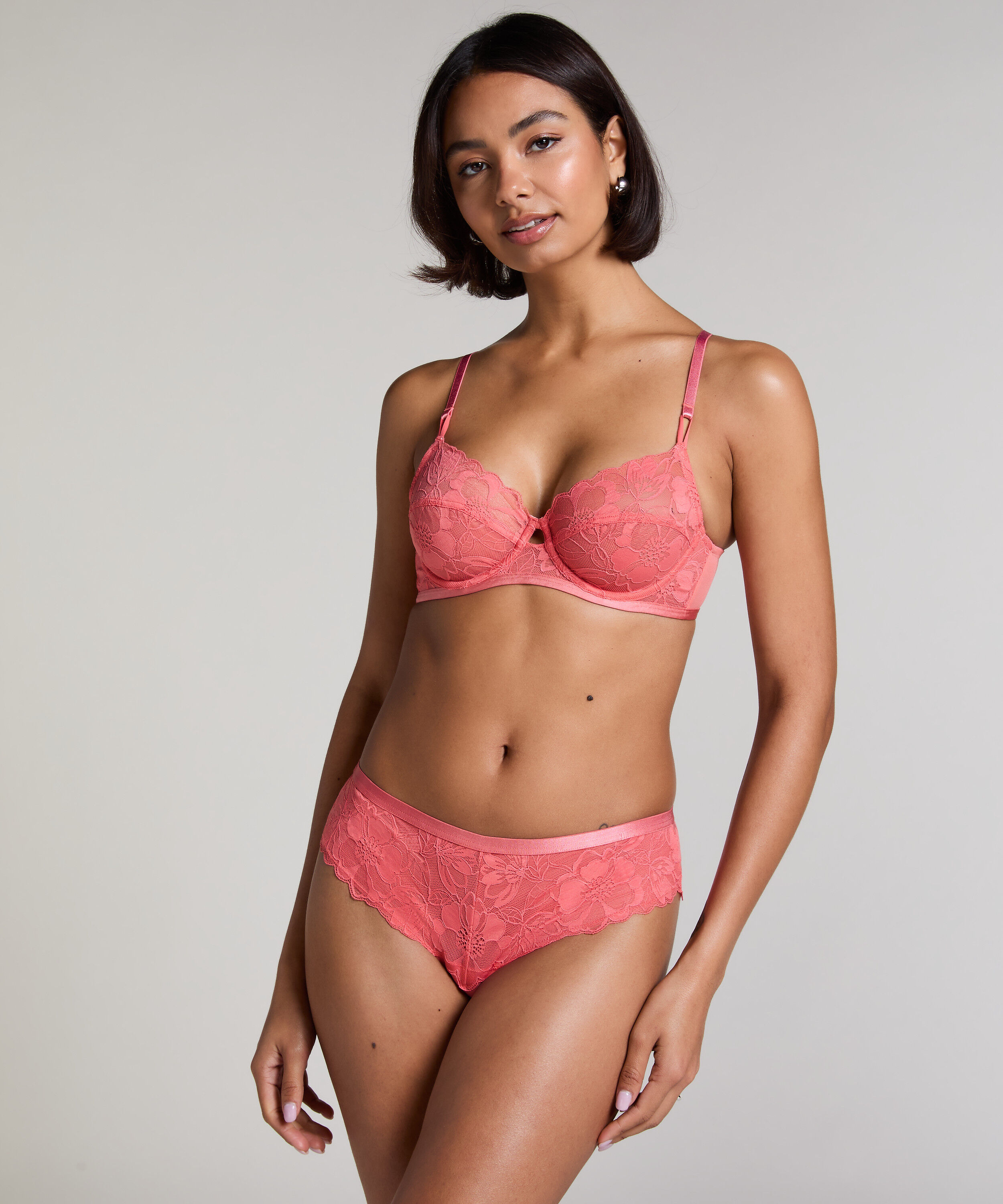 Brasileña Sophia, Rosa