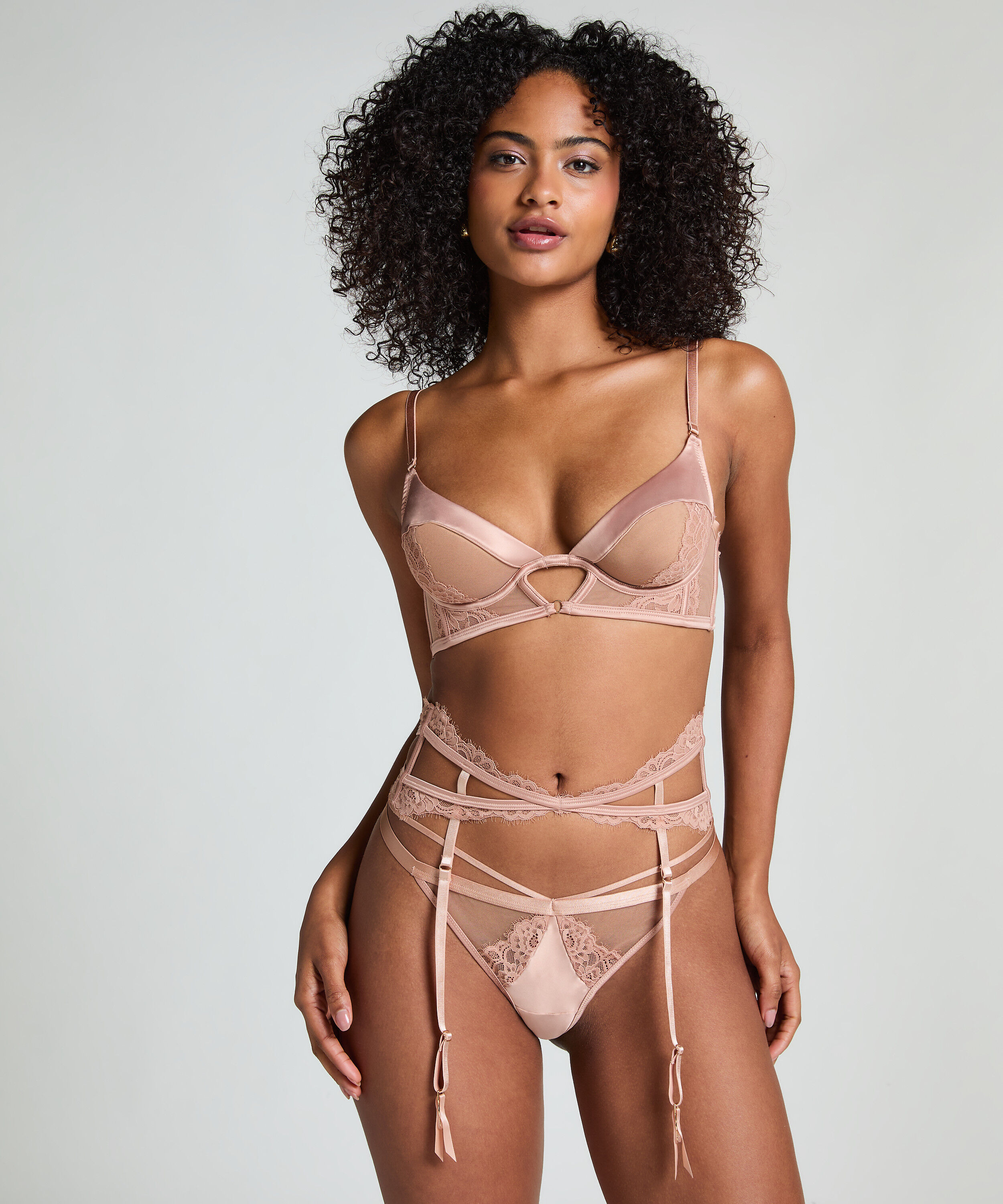 Liguero Nisha, Beige