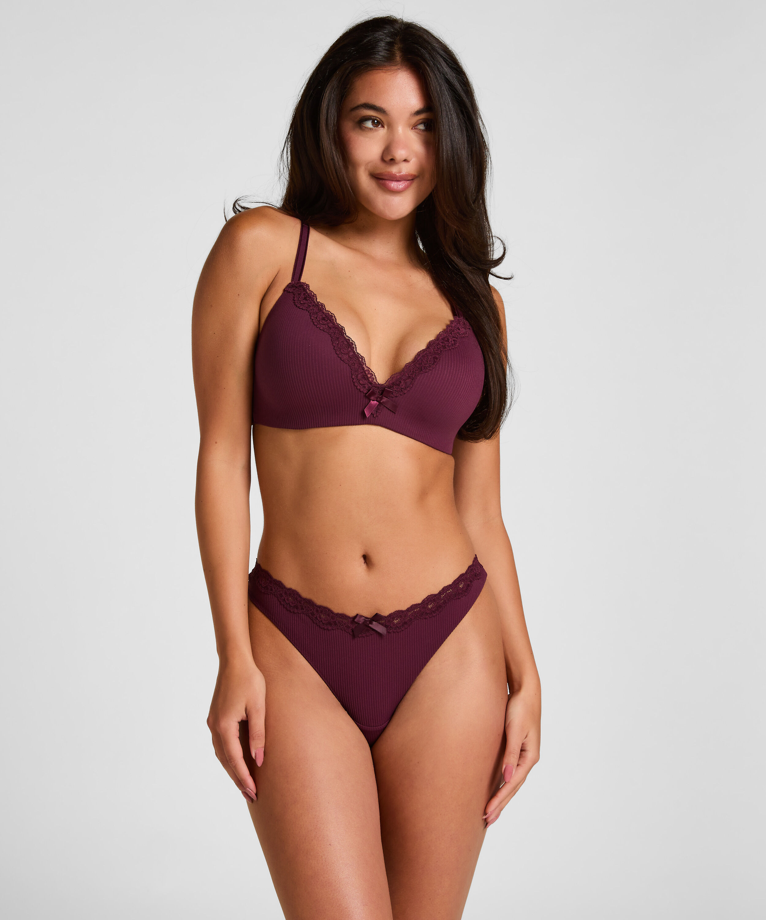 Tanga Lola, Morado