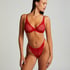 Tanga Isabelle, Rojo