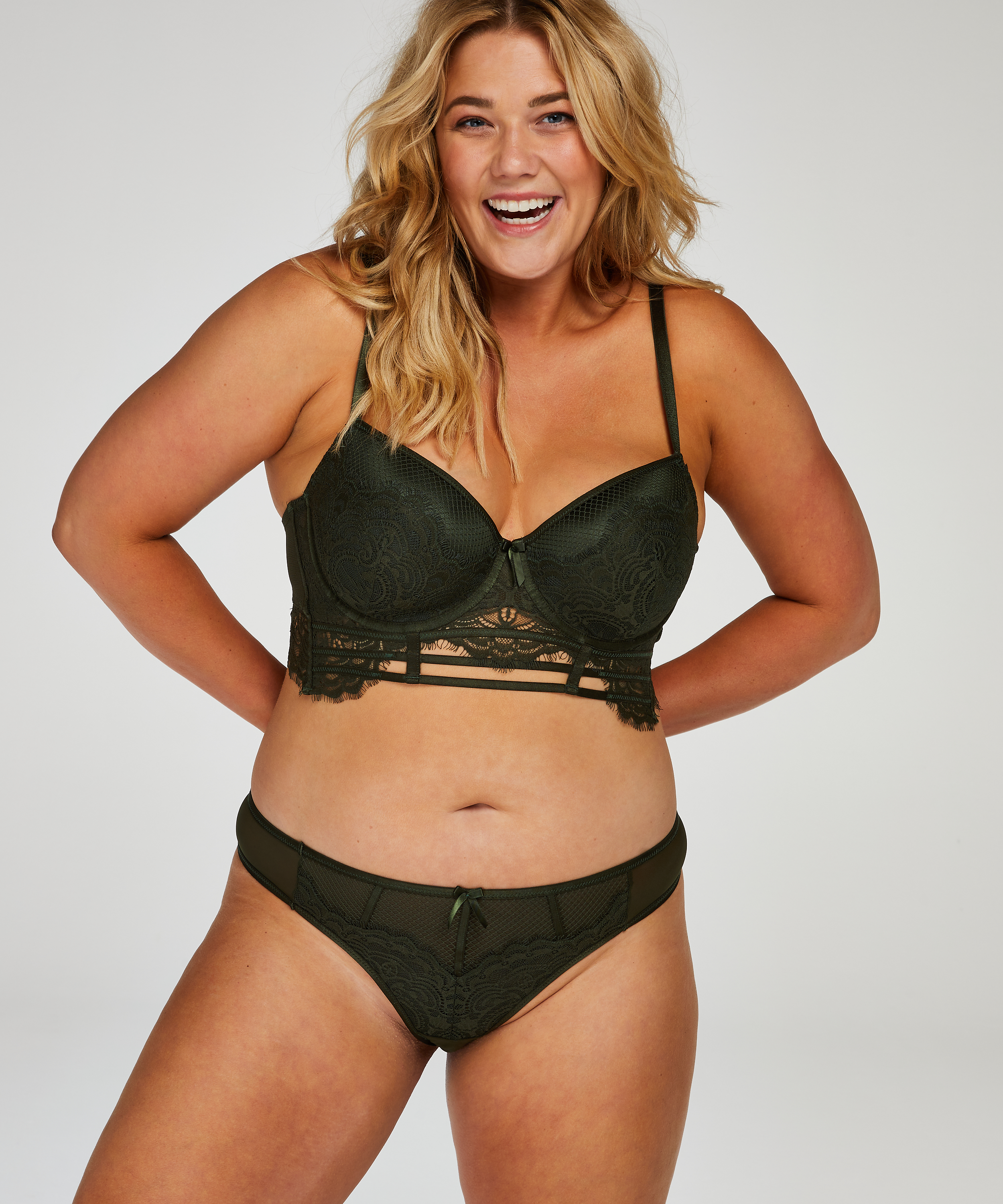 Tanga Yves, Verde, main