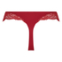 Tanga Sophie, Rojo