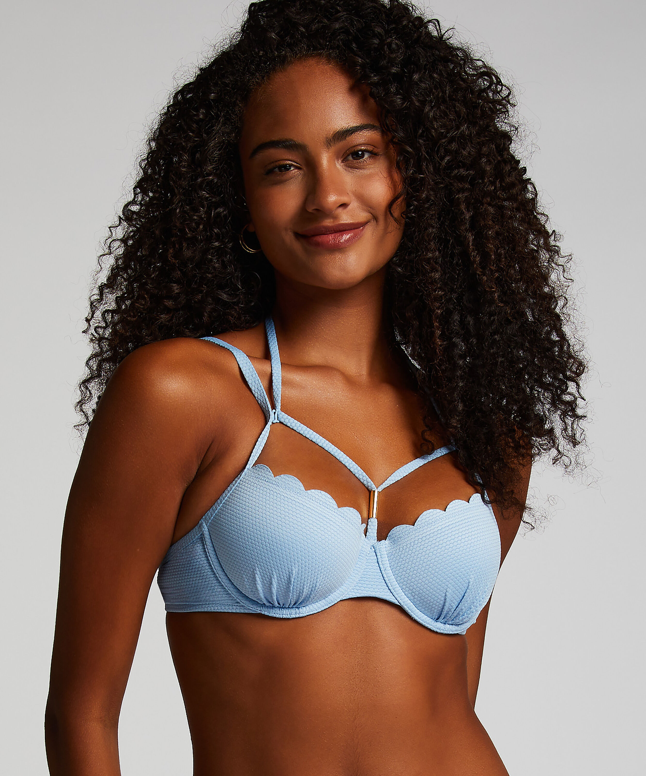 Top de bikini acolchado con aros Scallop, Azul