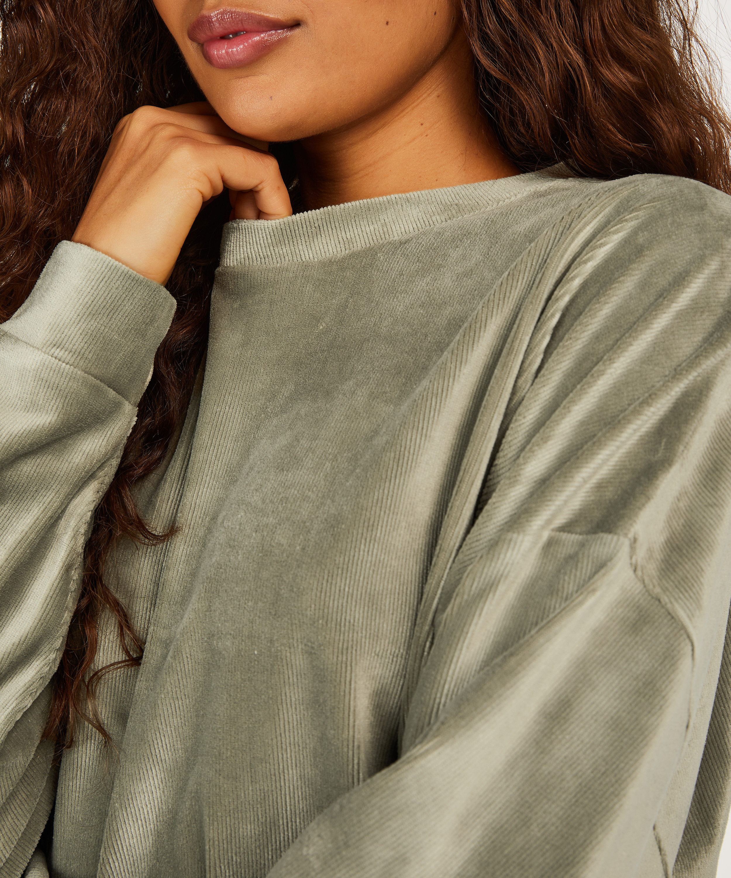 Top de terciopelo y canal&eacute; de manga larga, Verde, main