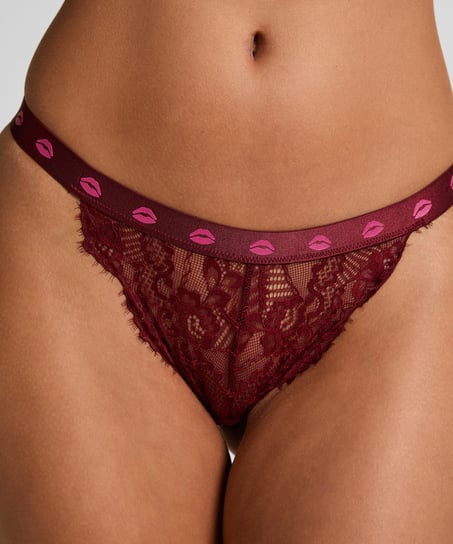 Tanga Kiss, Rojo