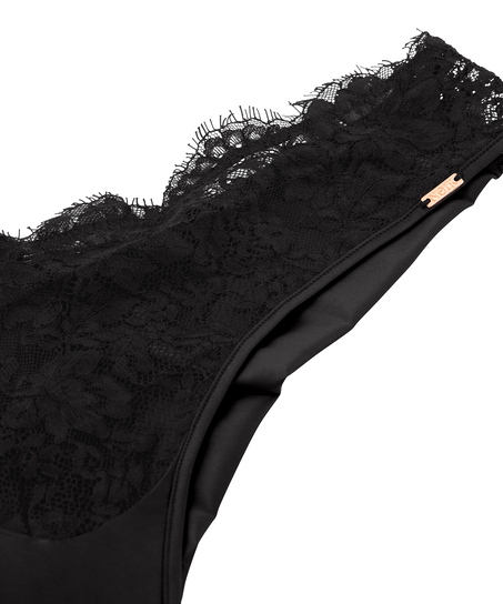 Brasileña Chalice, Negro