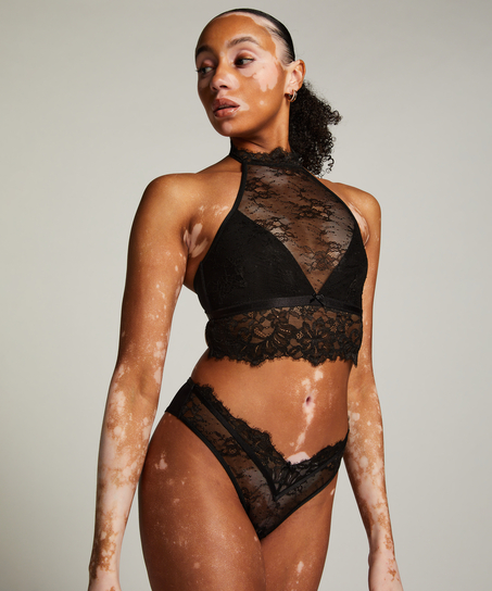 Brasileña Sarah, Negro