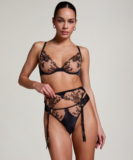 Liguero Anouk, Negro