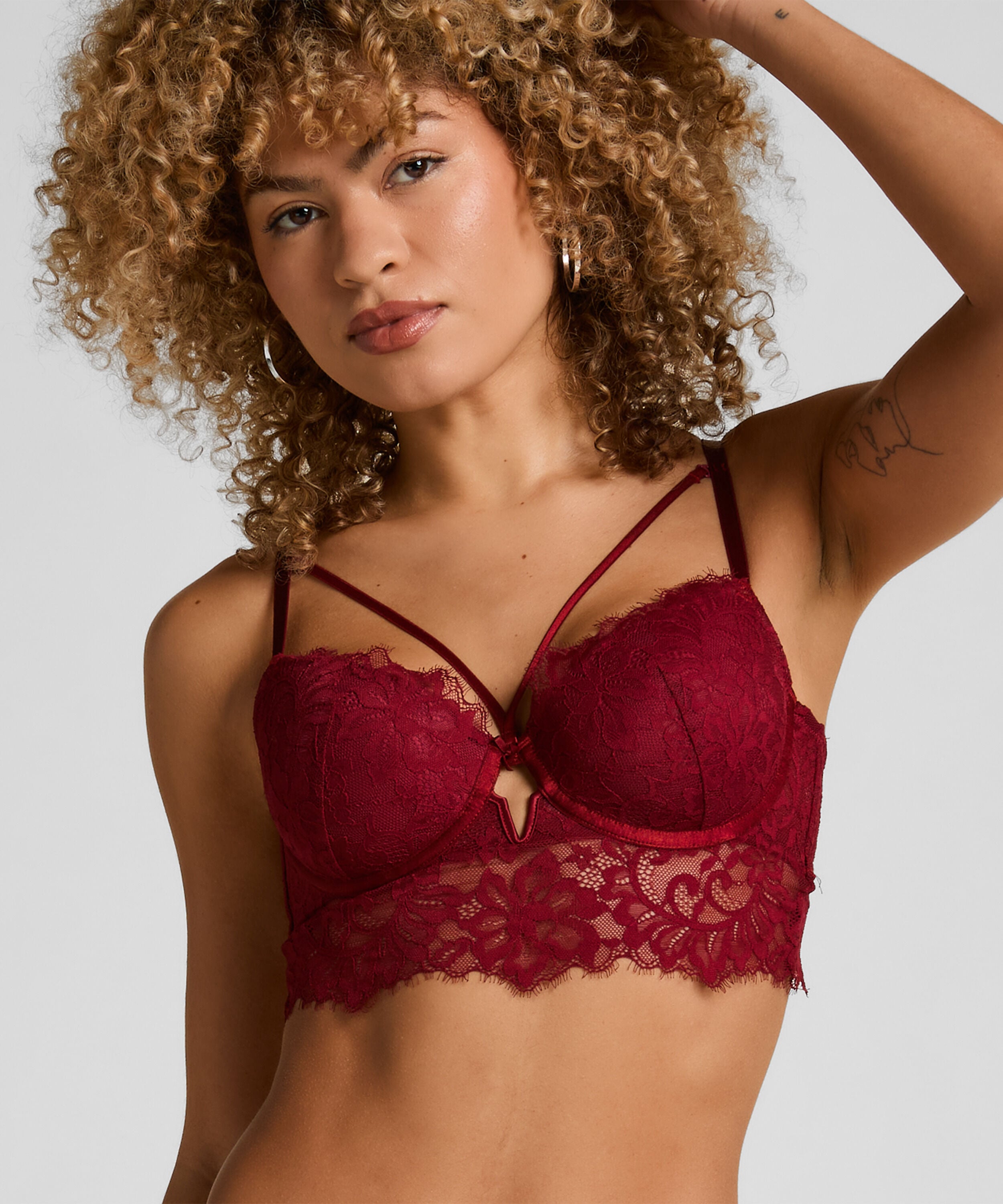 Sujetador preformado «longline» con aros Isabella, Rojo