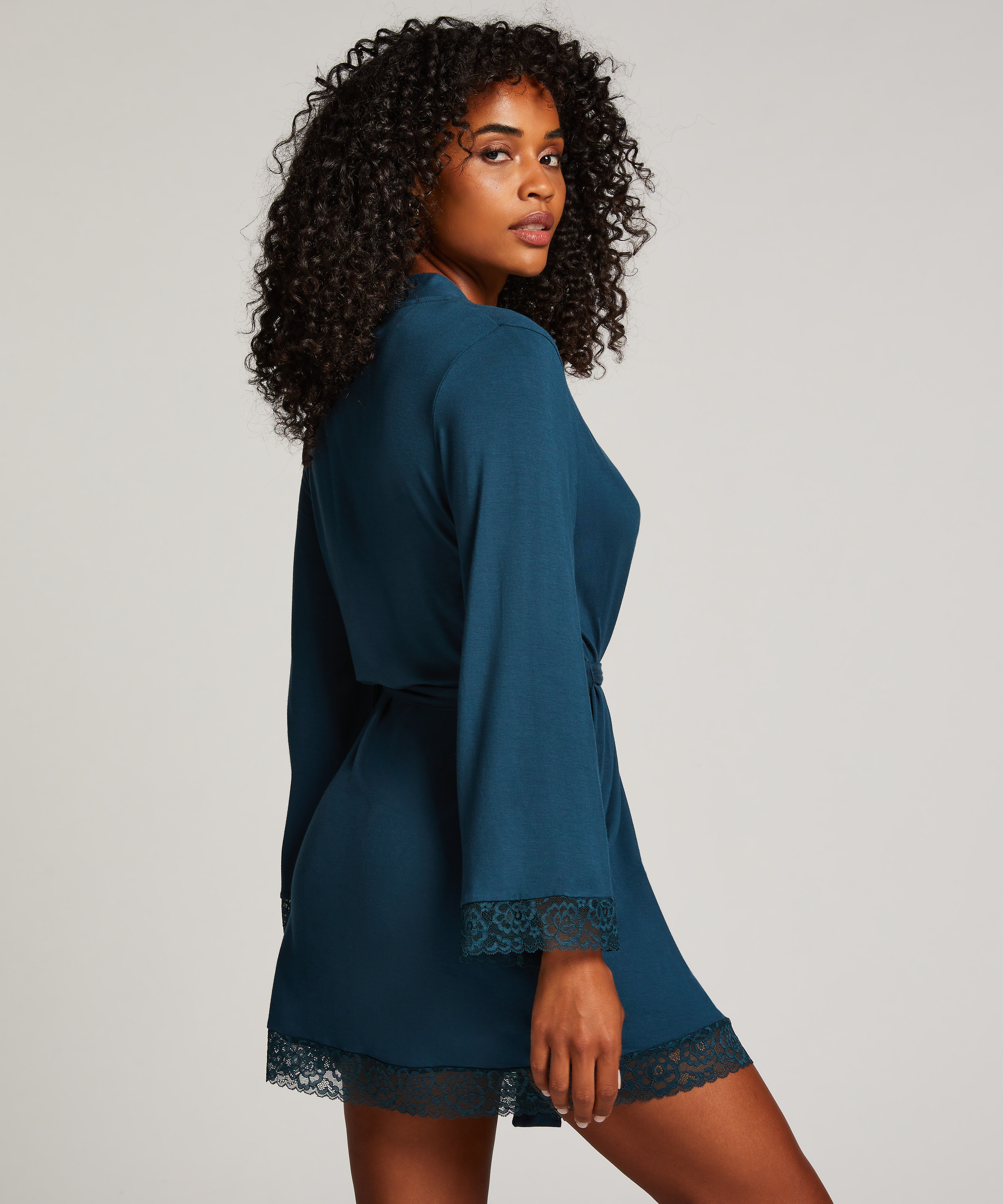 Albornoz, Azul, main