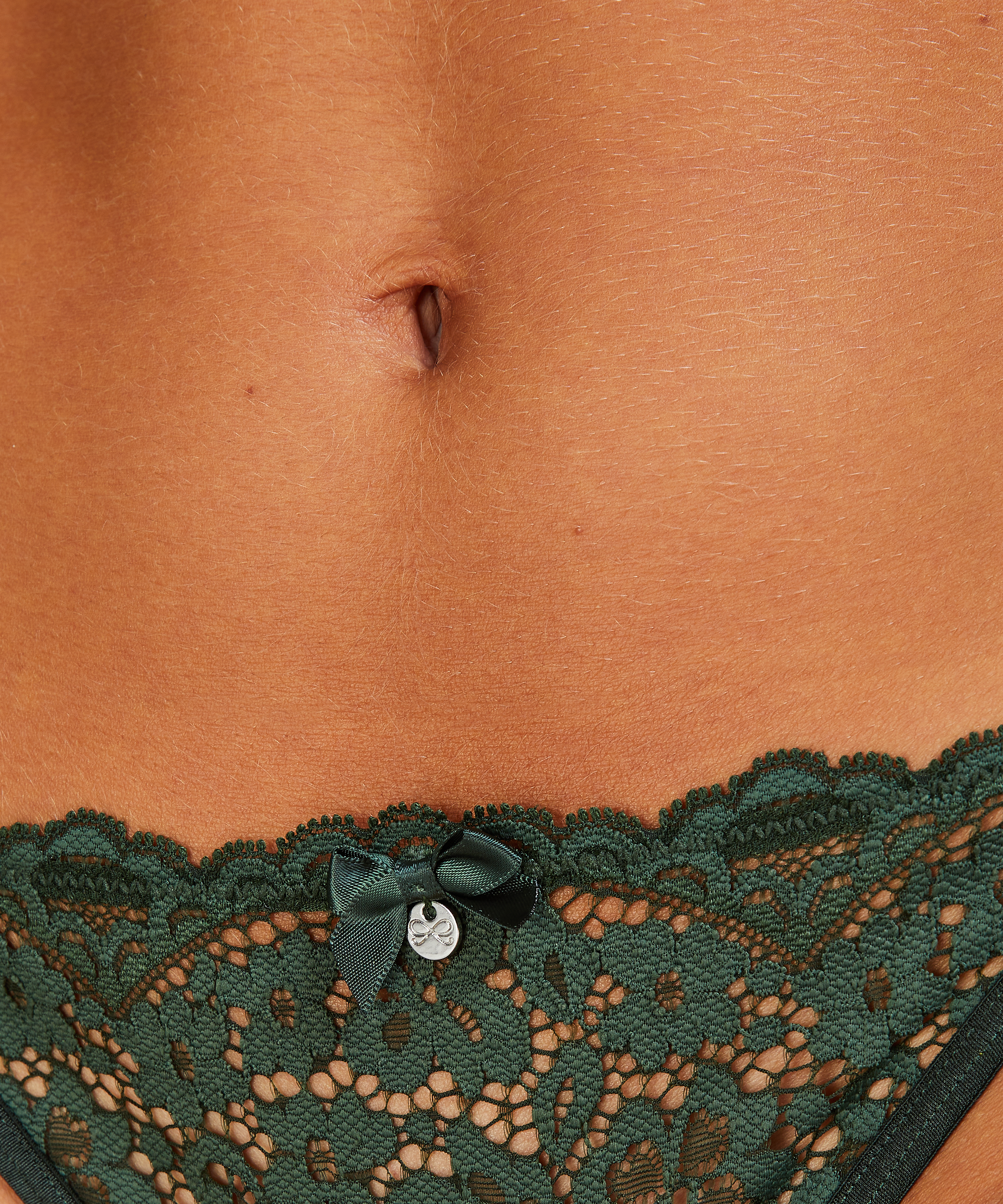 Tanga Rose, Verde, main