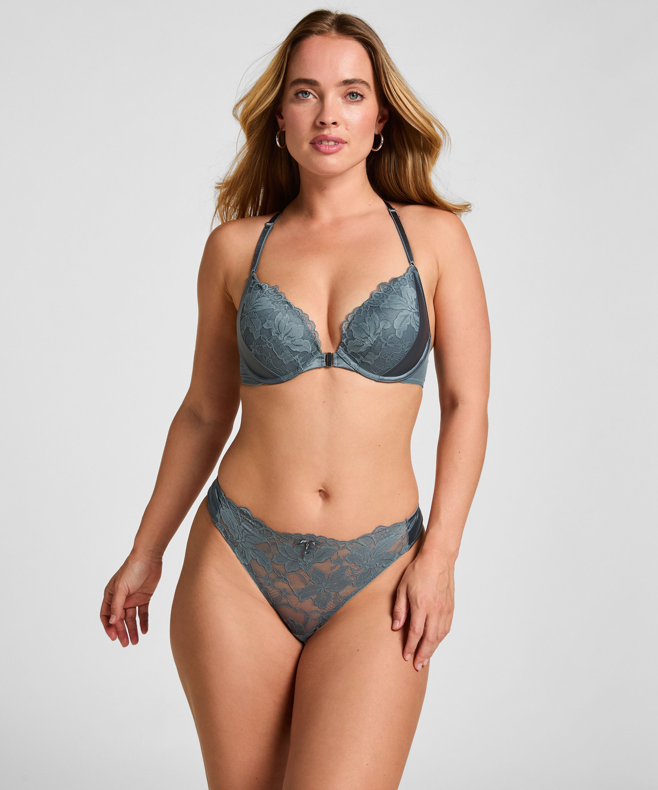 Tanga de corte alto Viktoria, Azul Tanga de corte alto Viktoria, Azul