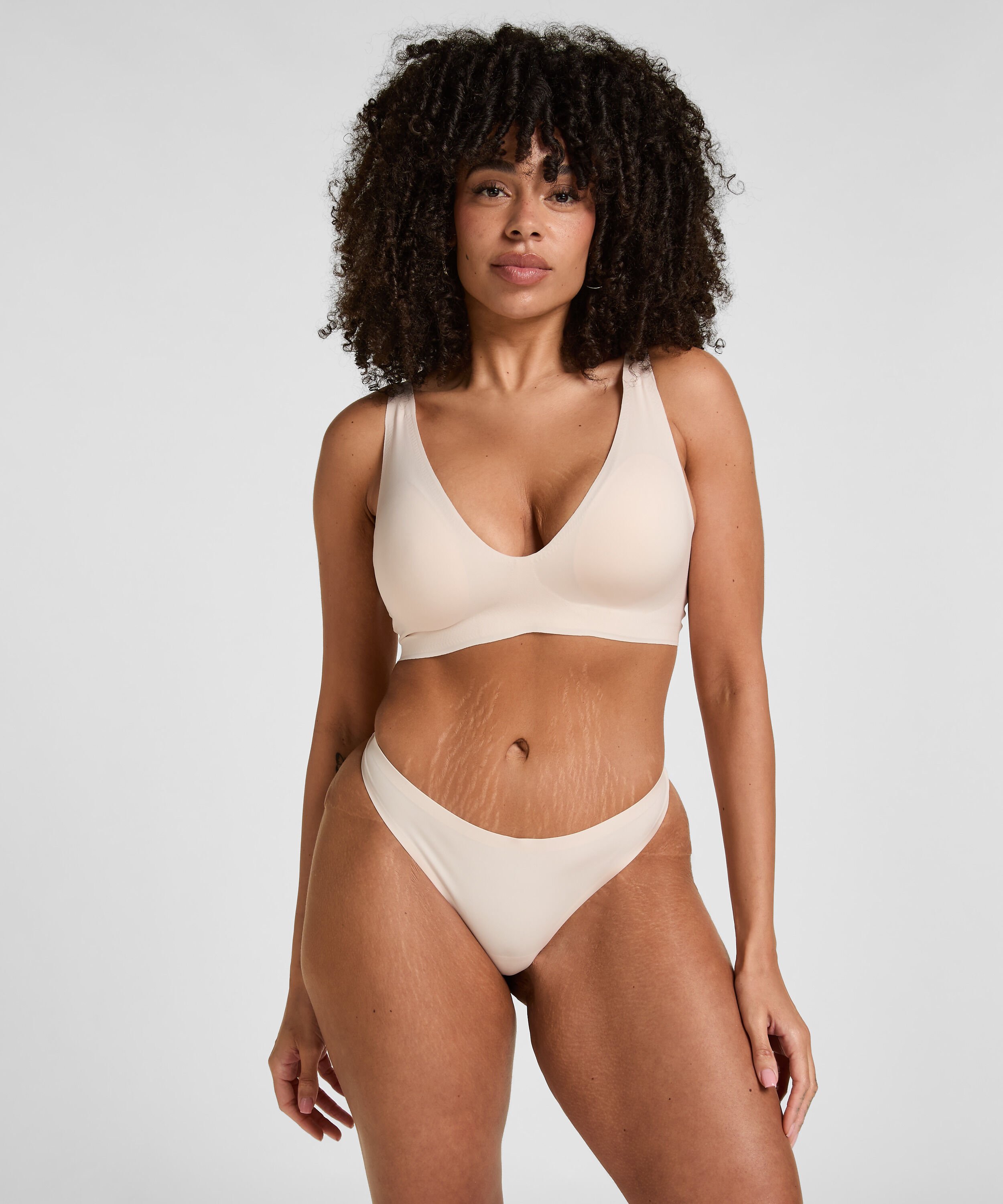 Super Comfort Tanga, Beige