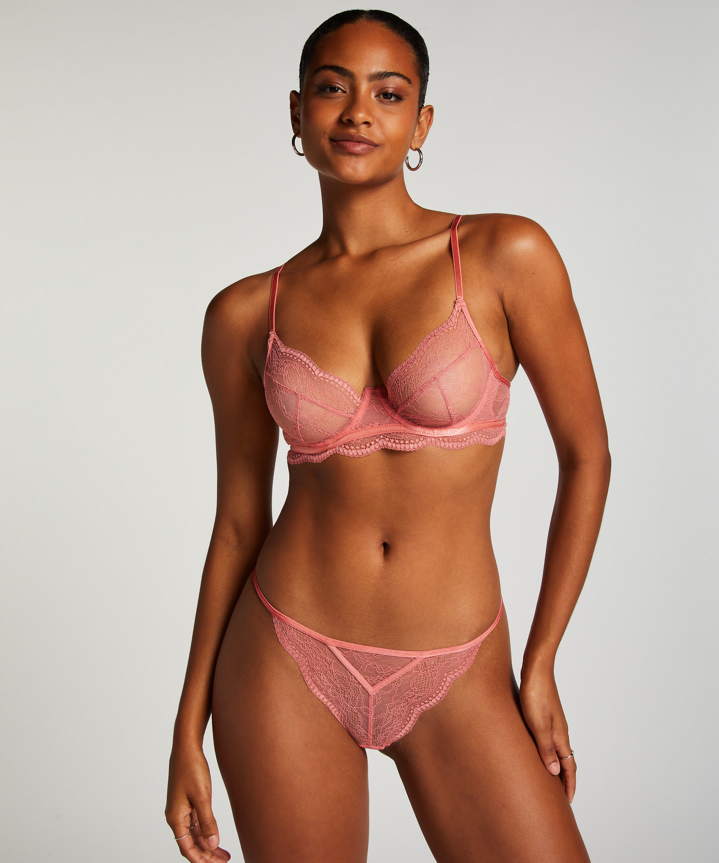 Tanga Isabelle, Rosa