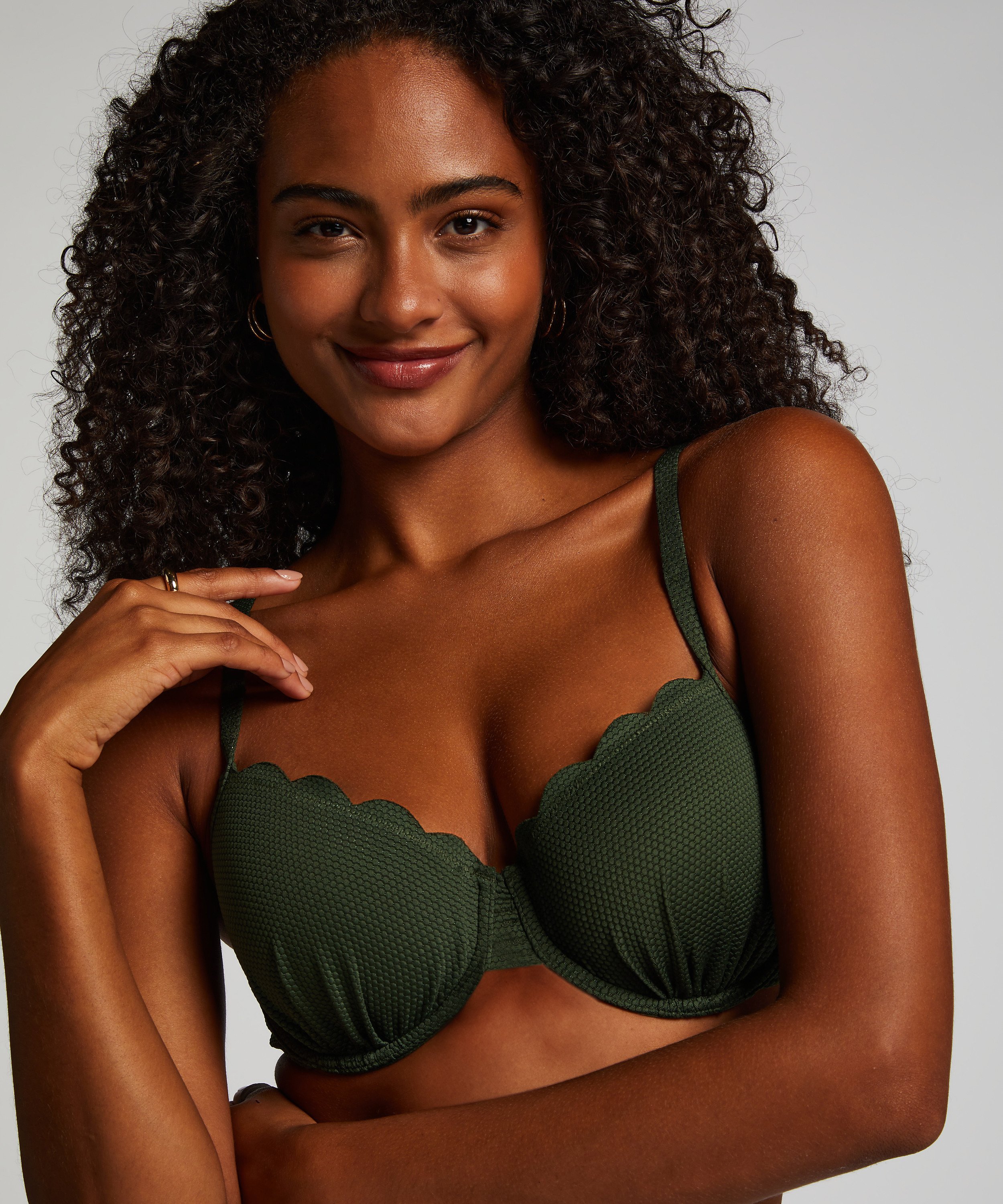 Top de bikini preformado de aros Scallop, Verde, main
