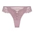 Tanga Daisy, Morado
