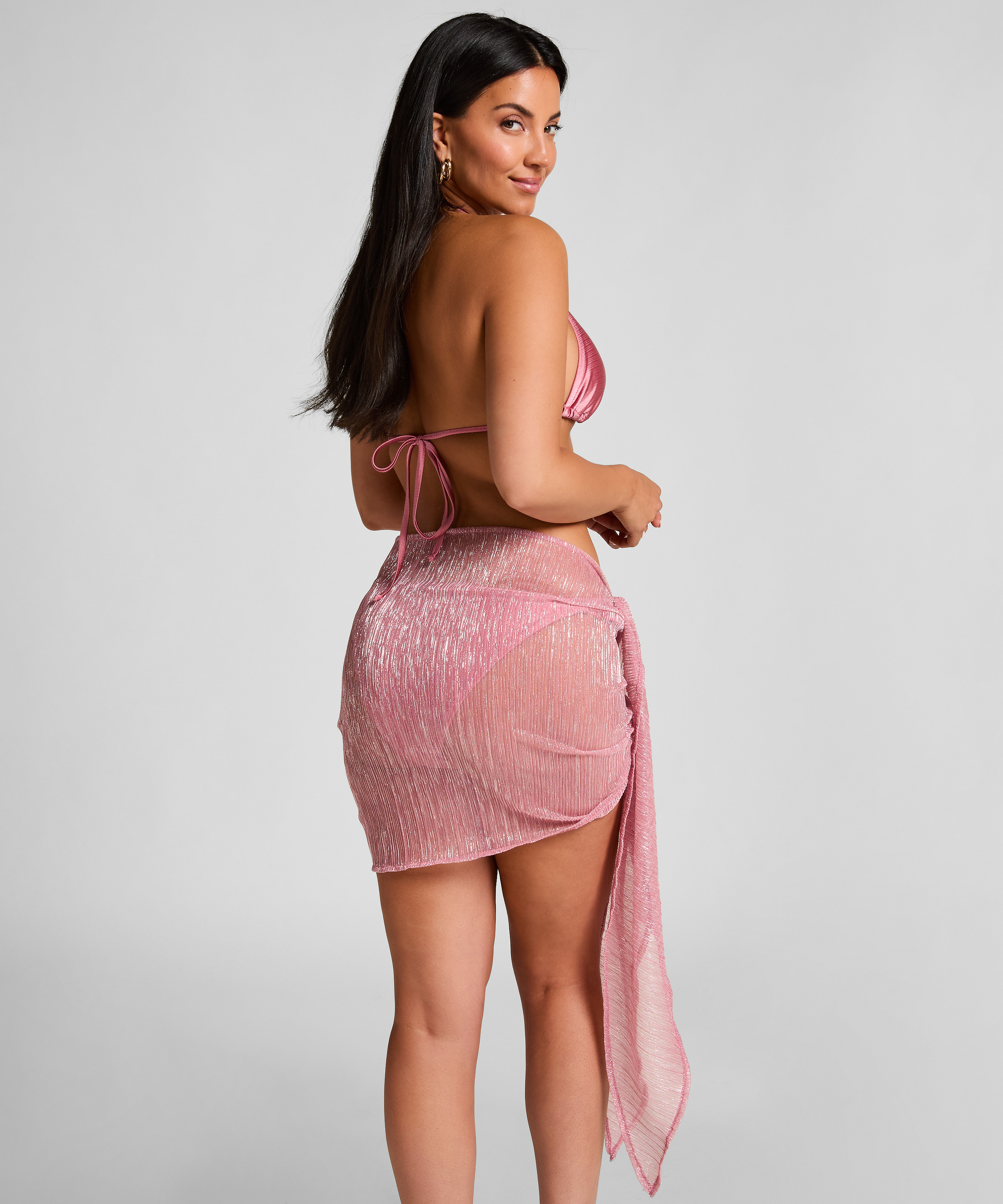 Pareo Kallua, Rosa, main