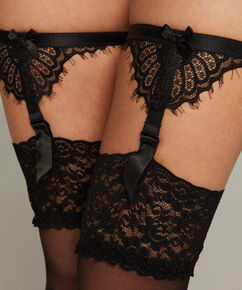 Ligas con tirantes, Negro