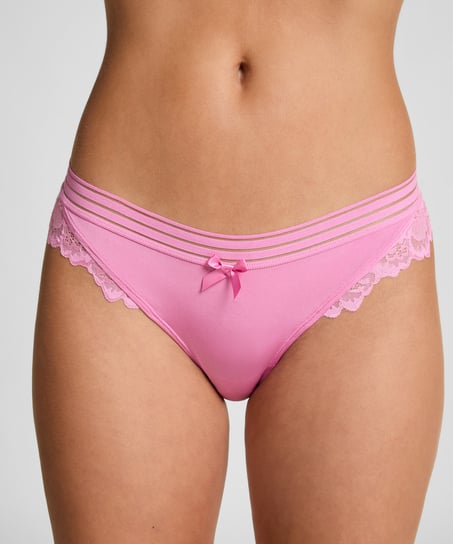 Brasileña Sally, Rosa