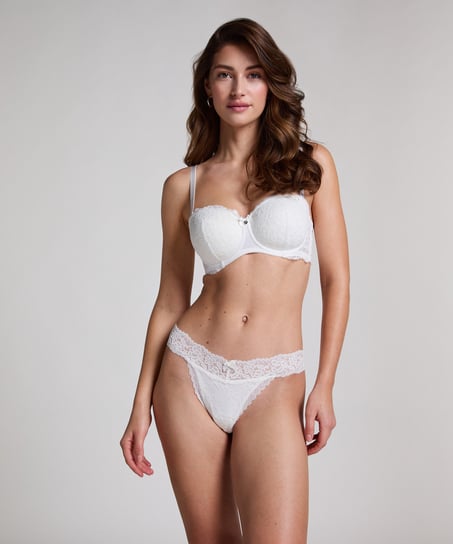 Tanga Madison, Blanco