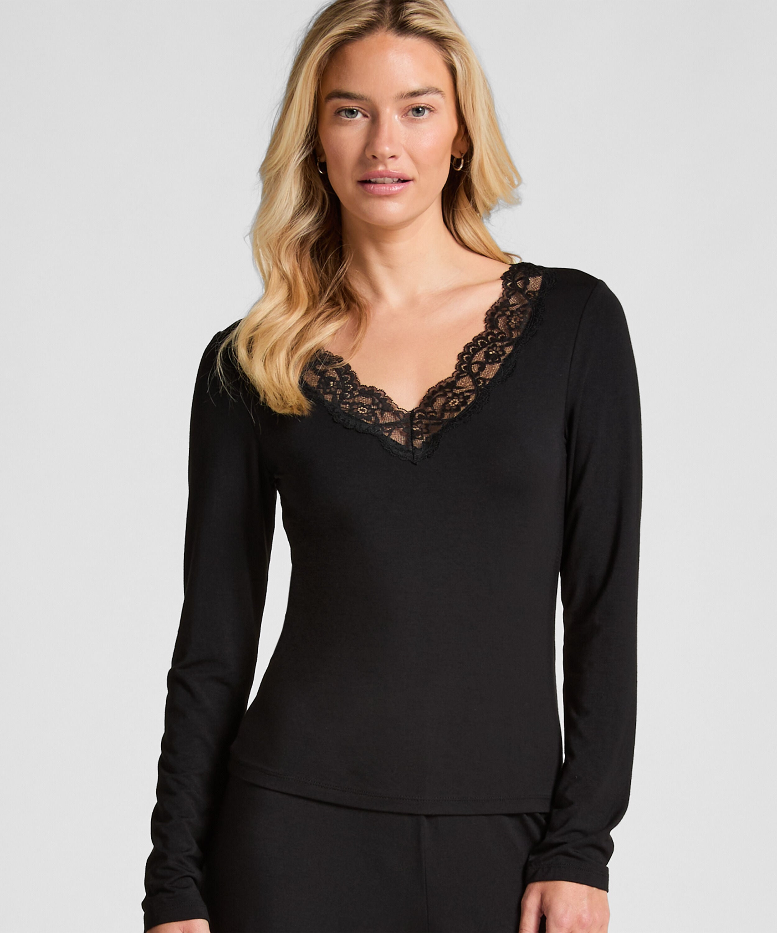 Conjunto de pijama, Negro