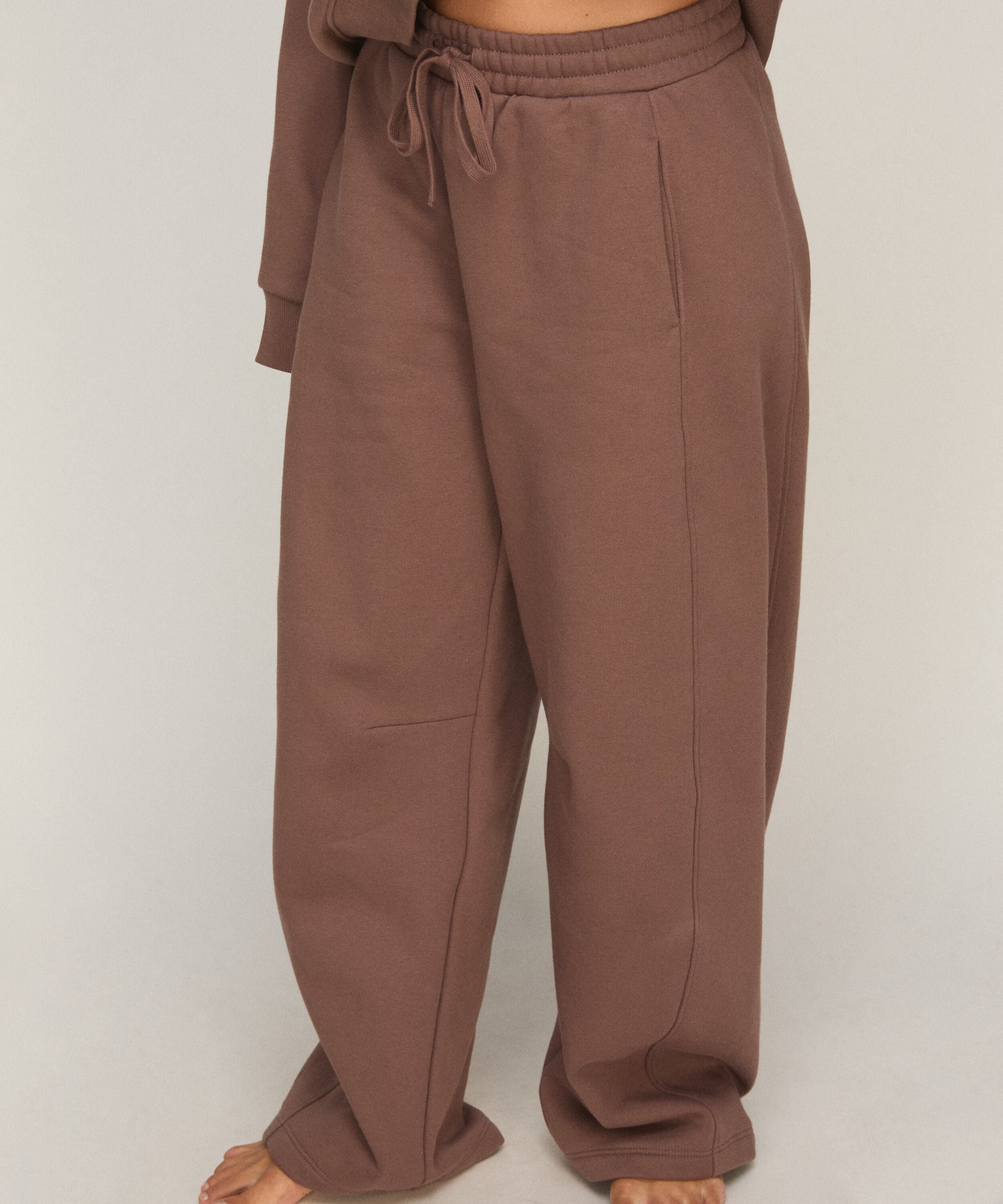 Pantalón Barrel de Felpa Afelpada, Marrón Pantalón Barrel de Felpa Afelpada, Marrón