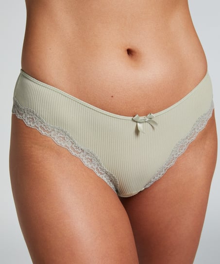 Brasile&ntilde;a Lola, Verde