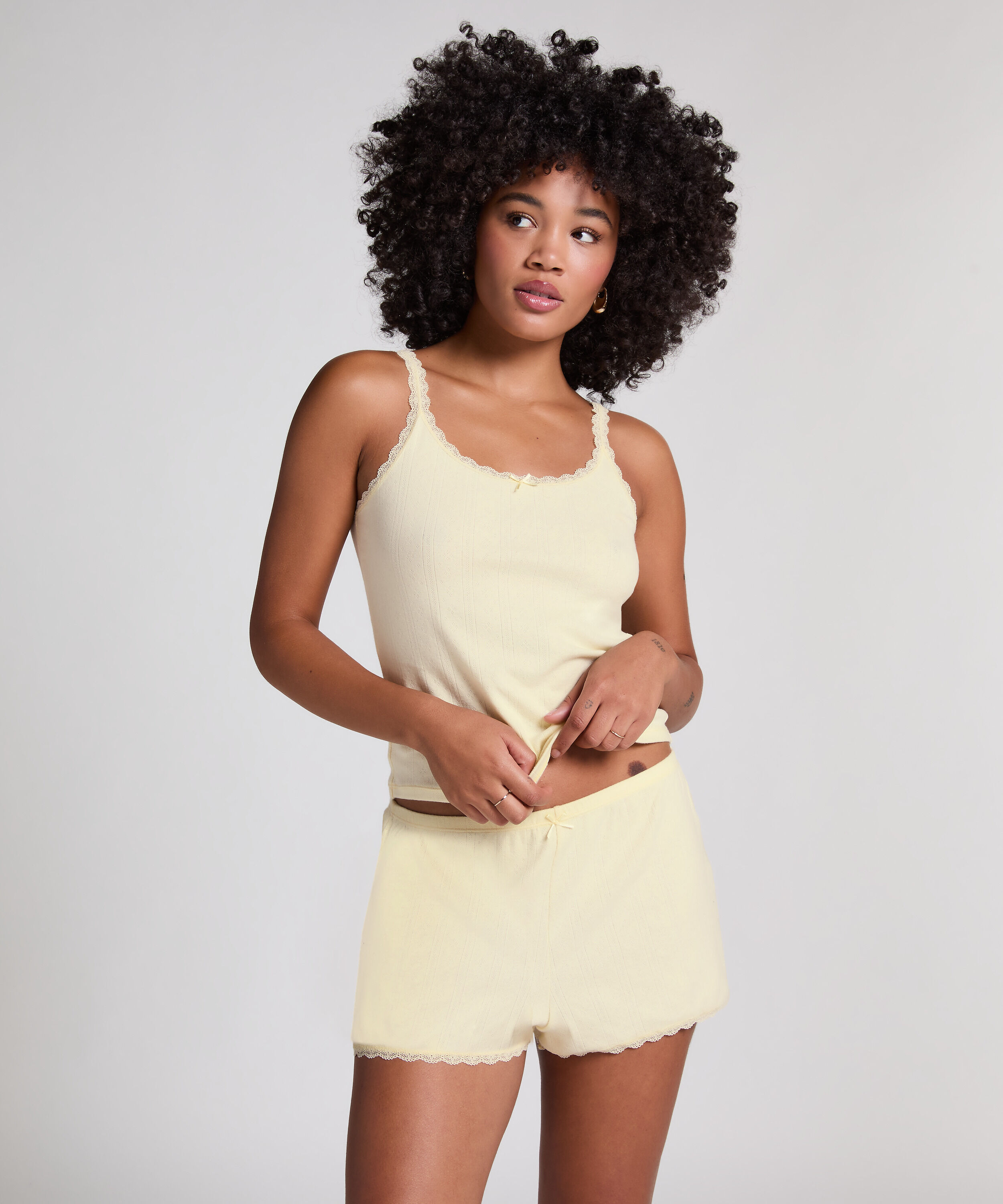 Short en pointelle, Amarillo