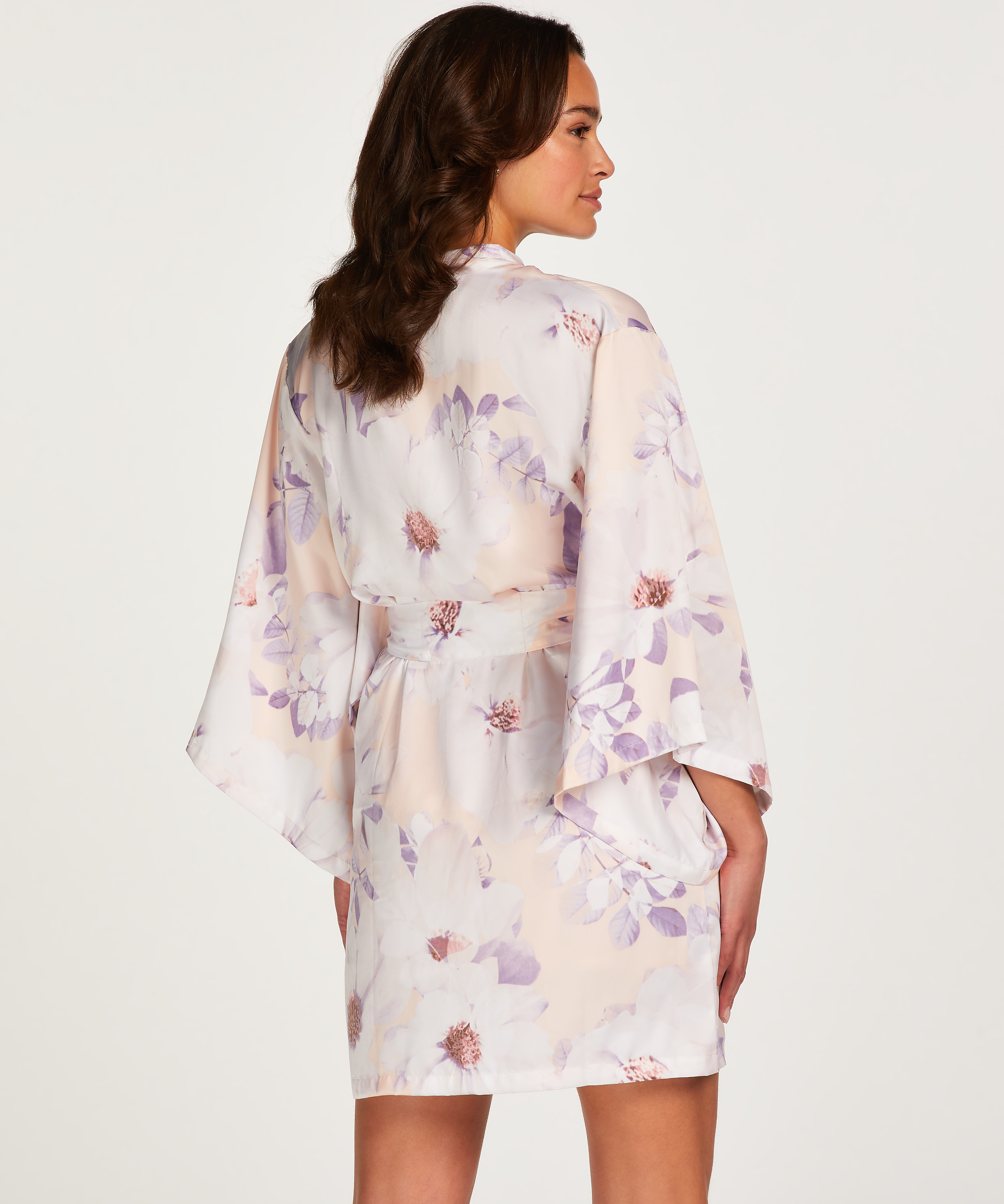 Kimono de sat&eacute;n, Rosa, main