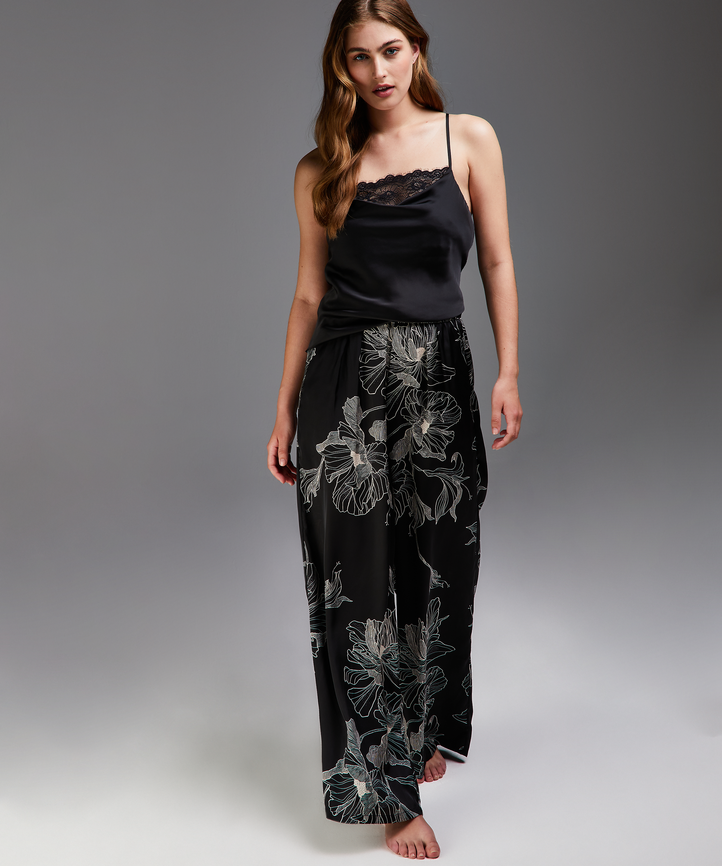 Petite Pantal&oacute;n palazzo satinado Lotus, Negro, main