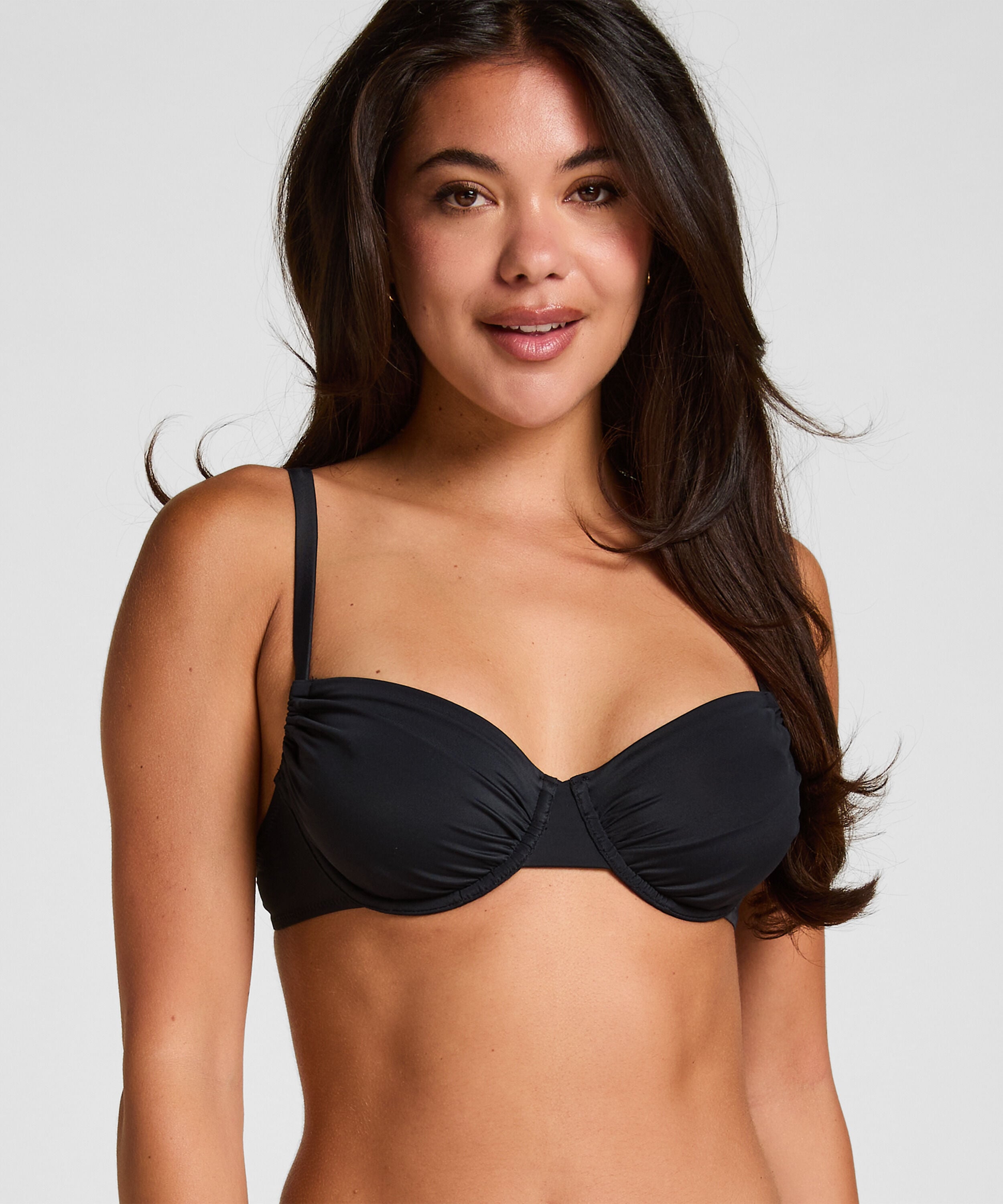 Top de Bikini Bardolino con Aros y Relleno, Negro