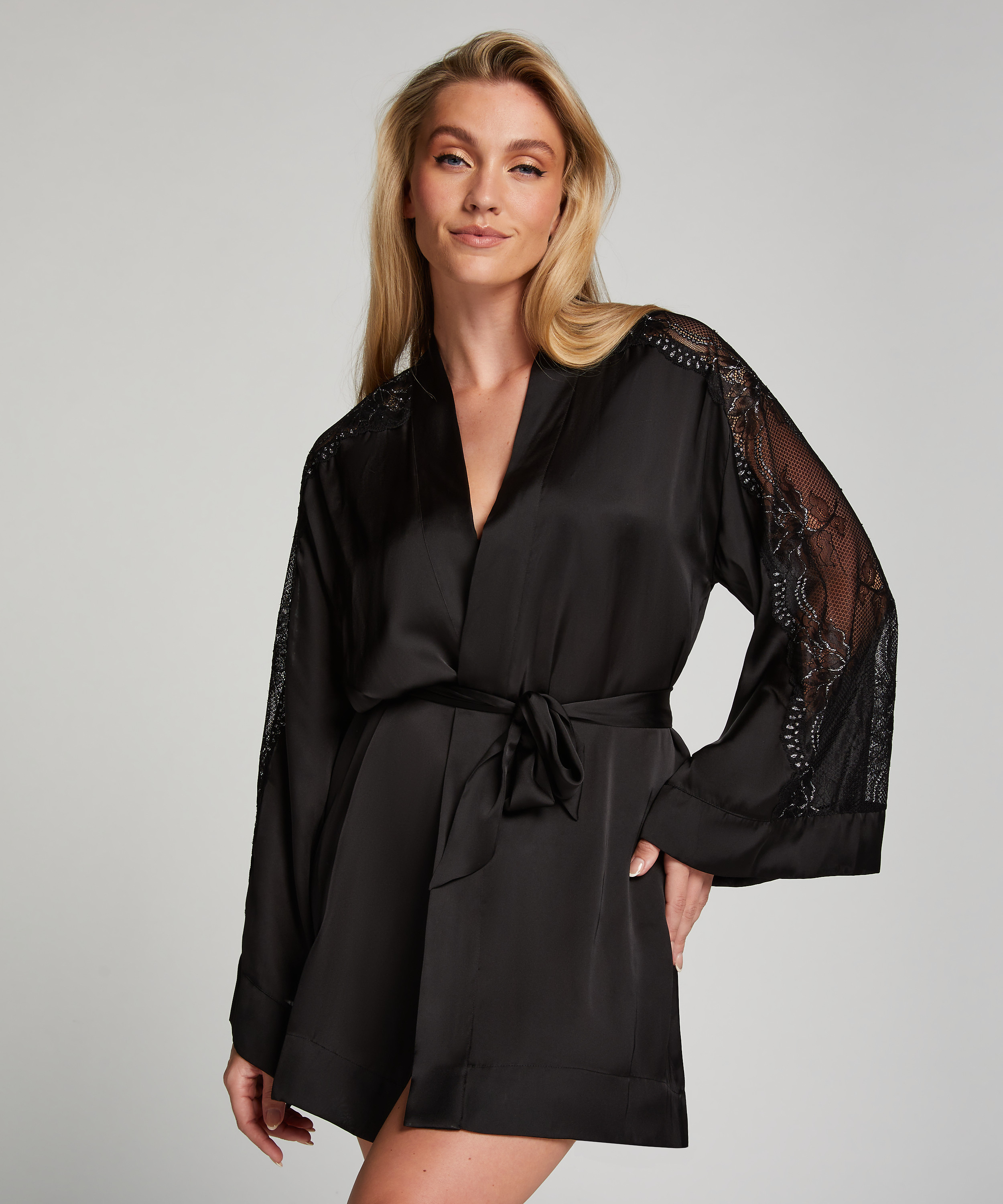 Kimono de sat&eacute;n Donna Sparkle, Negro, main