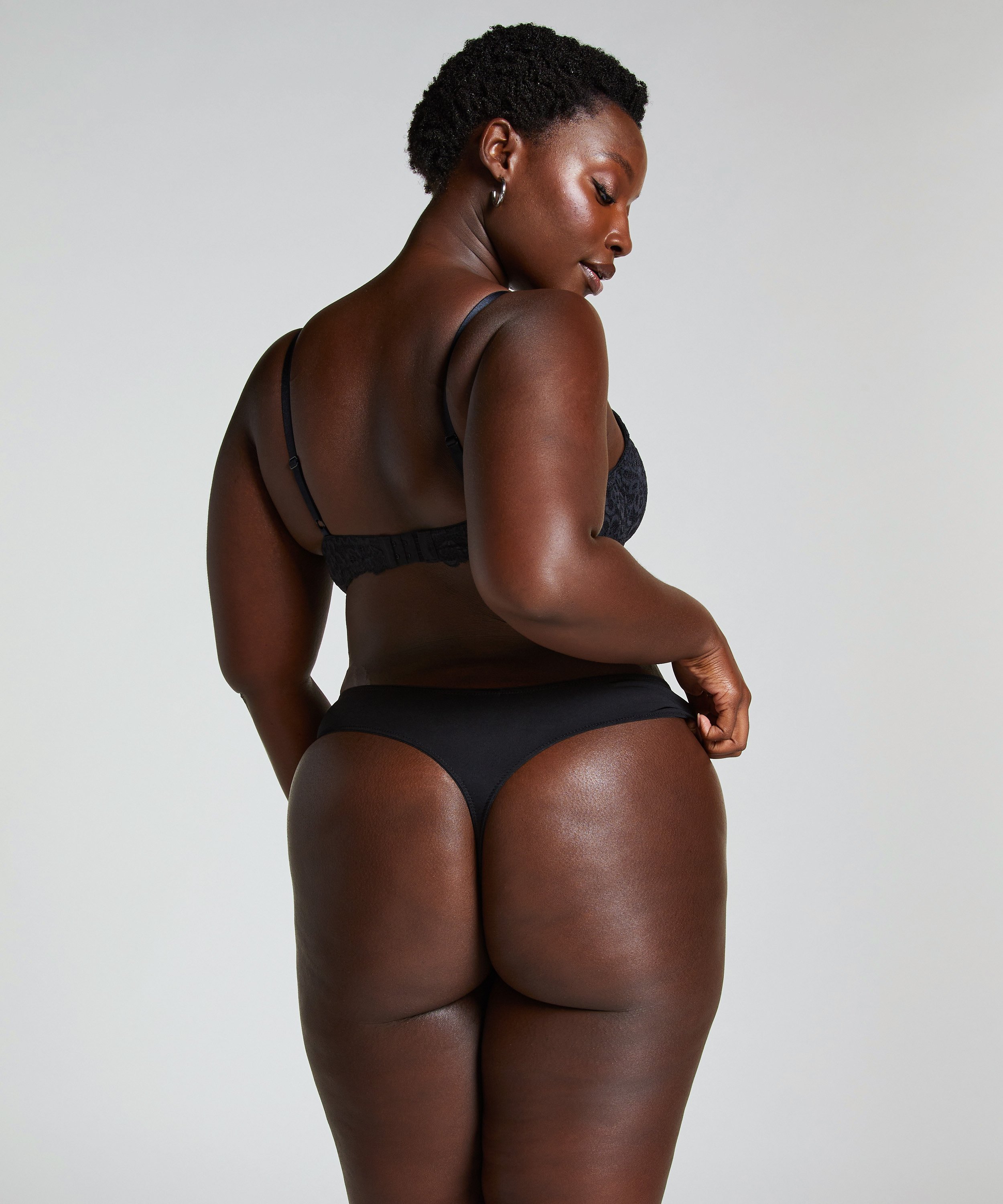 Tanga Marine, Negro, main