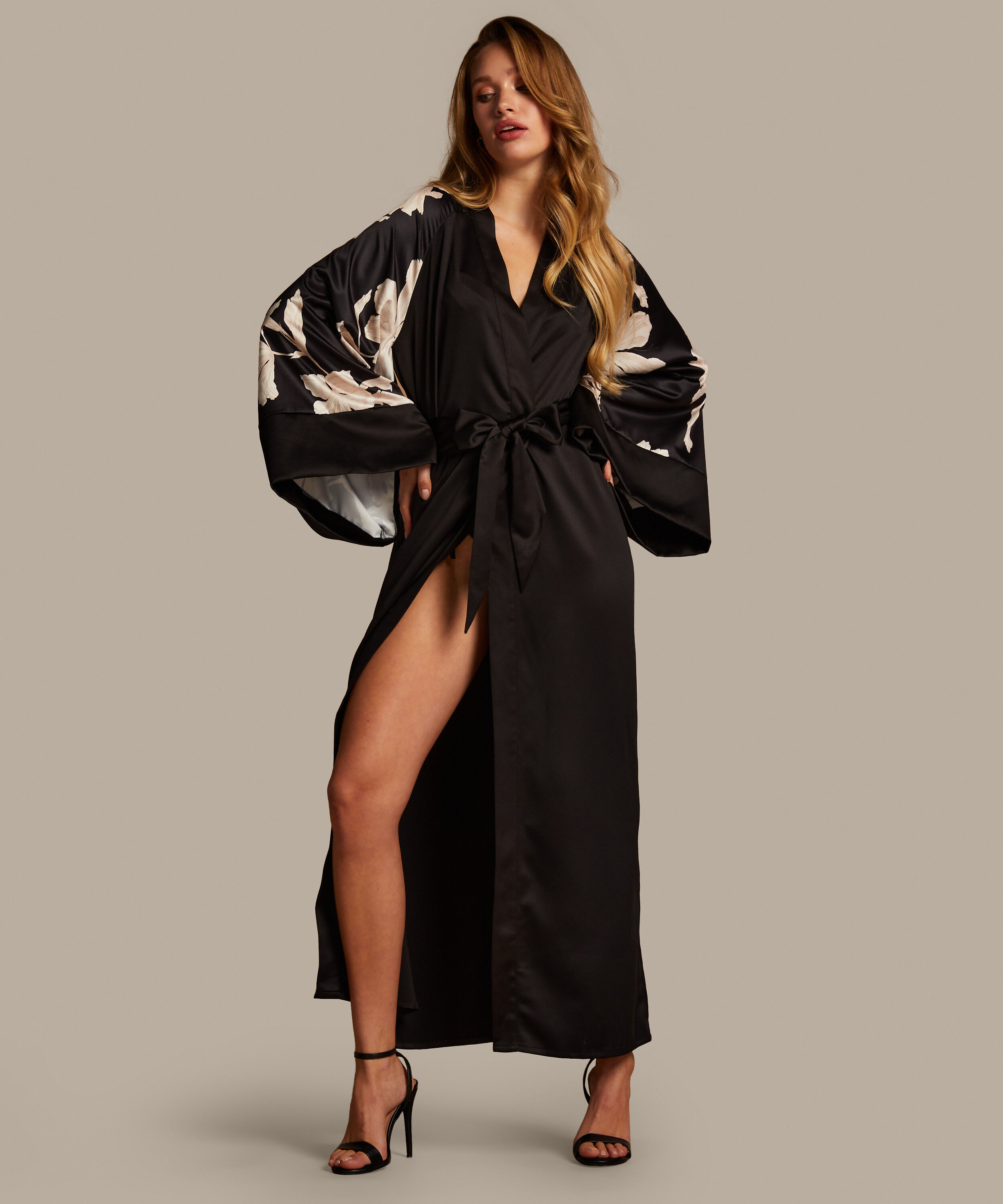 Kimono Satin Bloom, Negro