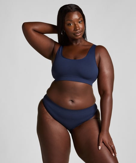 Brasile&ntilde;a Dianne, Azul