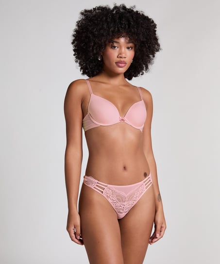 Tanga Briar, Rosa
