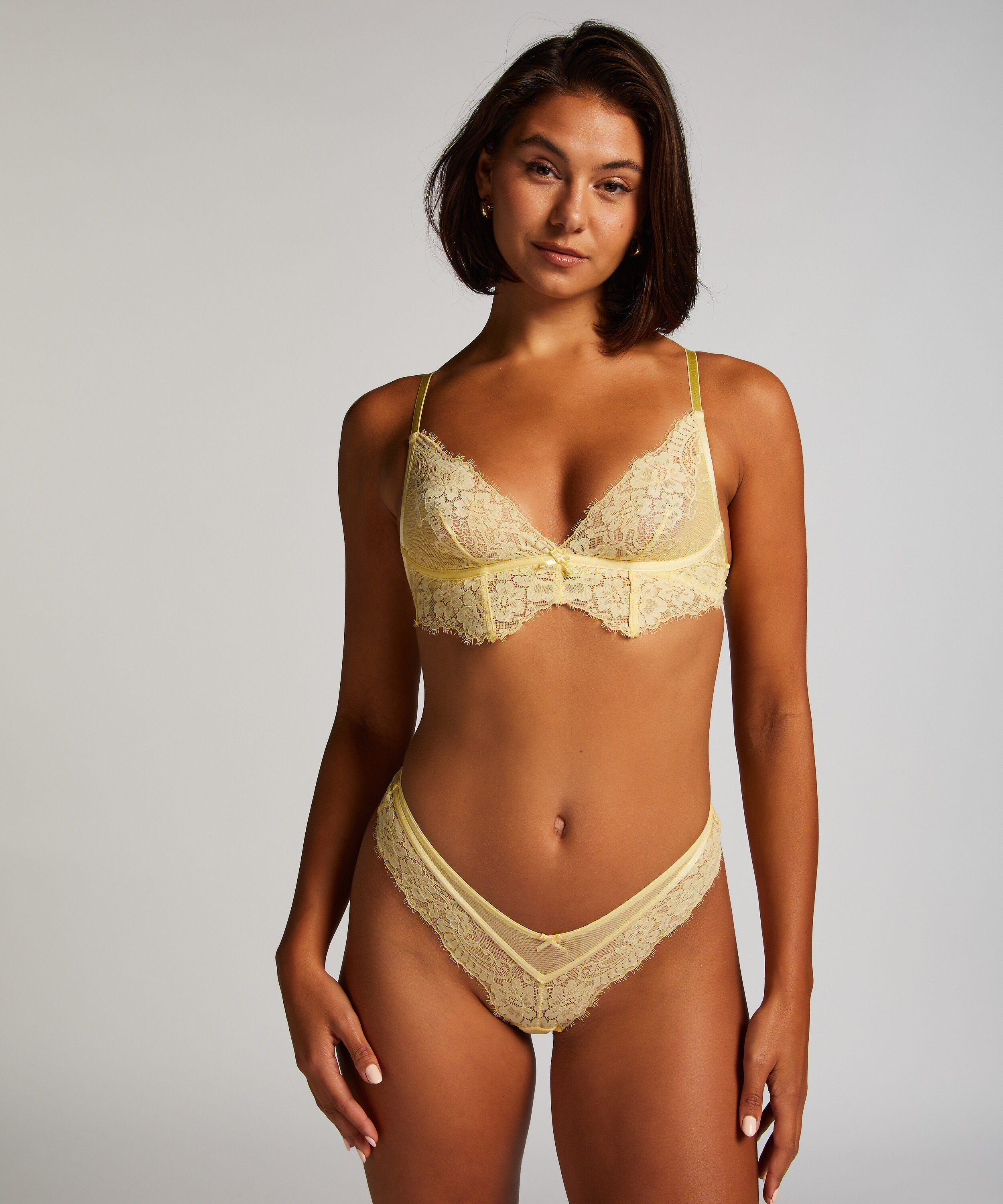 Bralette Milaan, Amarillo