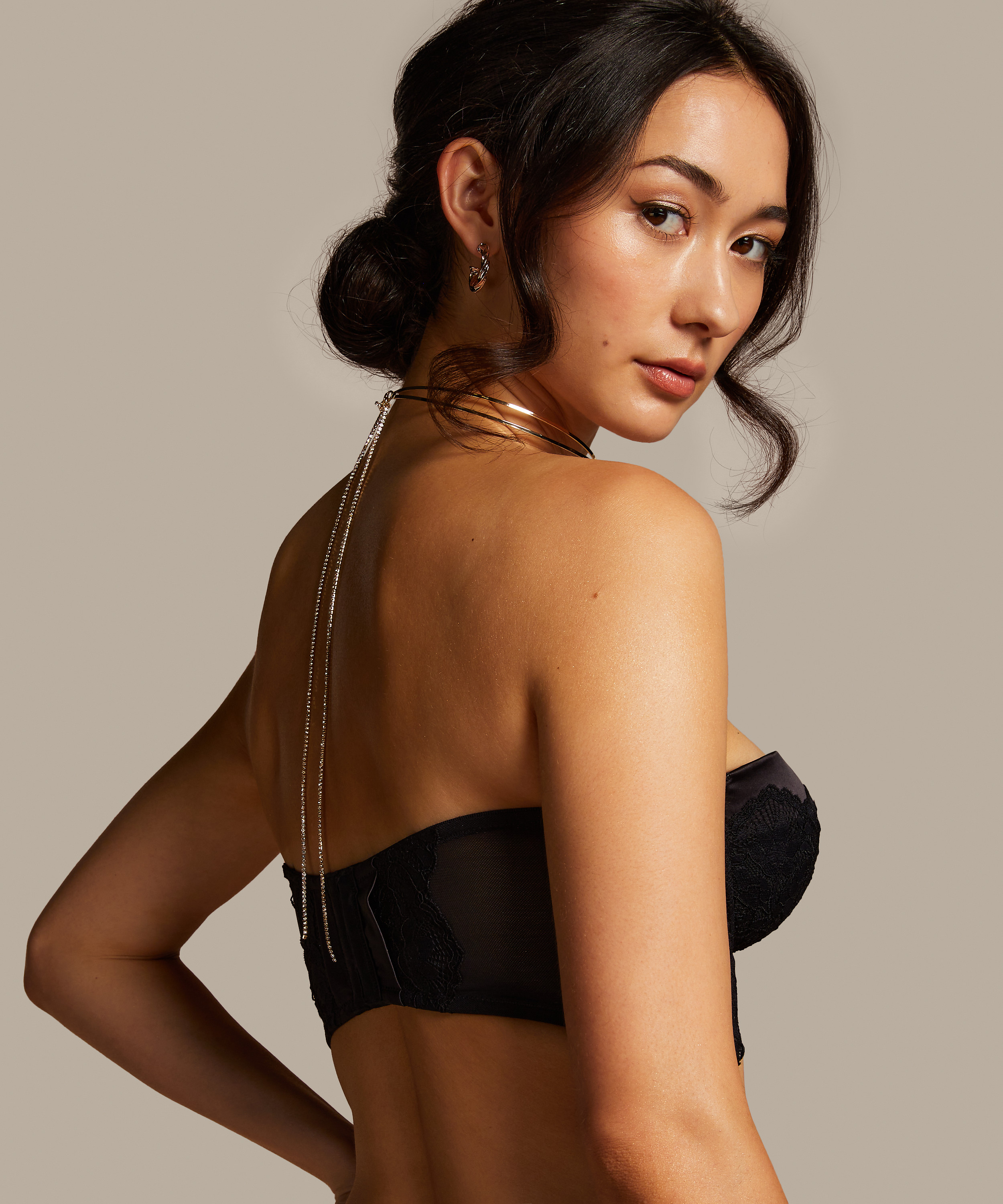 Cadena choker, Amarillo, main