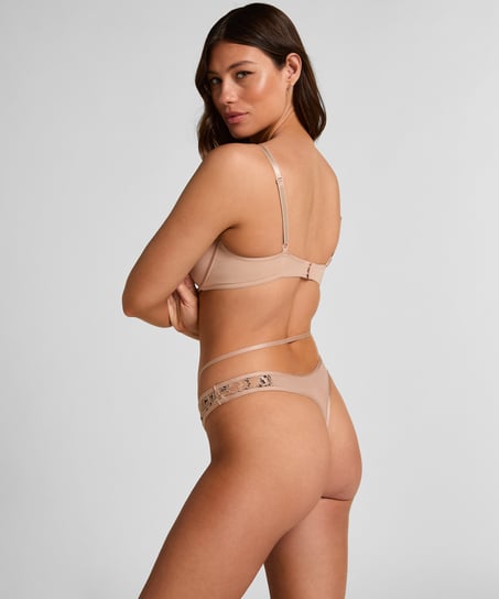 Tanga Wera, Marr&oacute;n