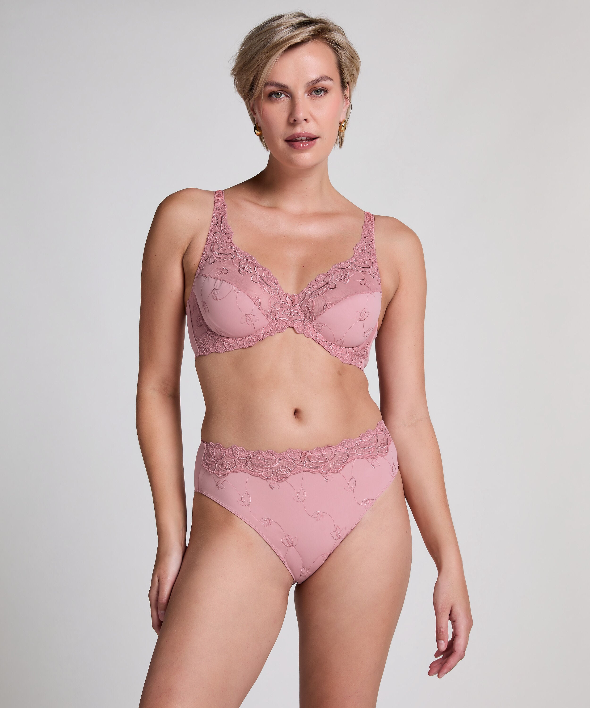 Braguita Diva, Rosa Braguita Diva, Rosa